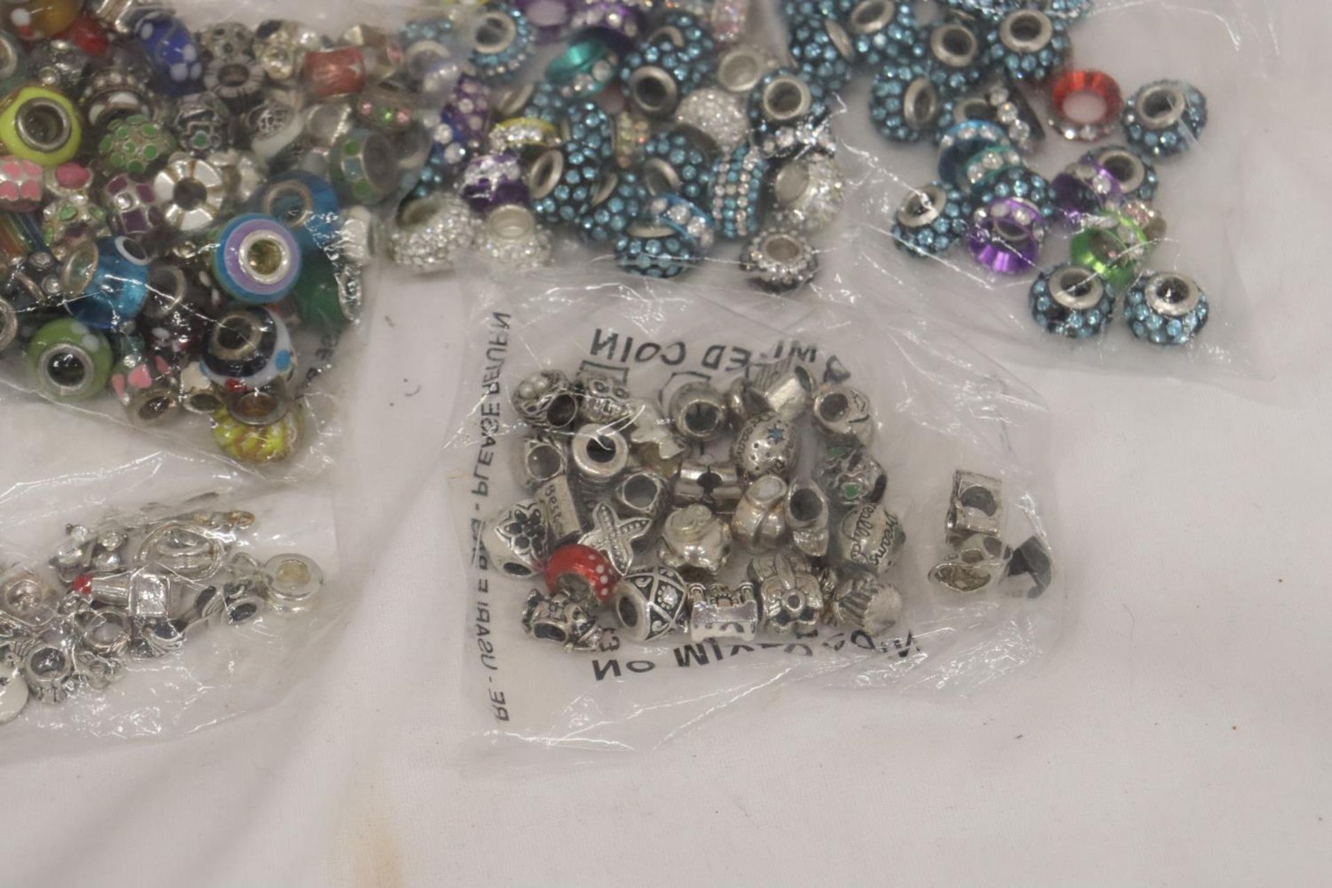 A LARGE QUANTITY OF PANDORA STYLE BEADS, SOME MARKED 925 - Image 5 of 8