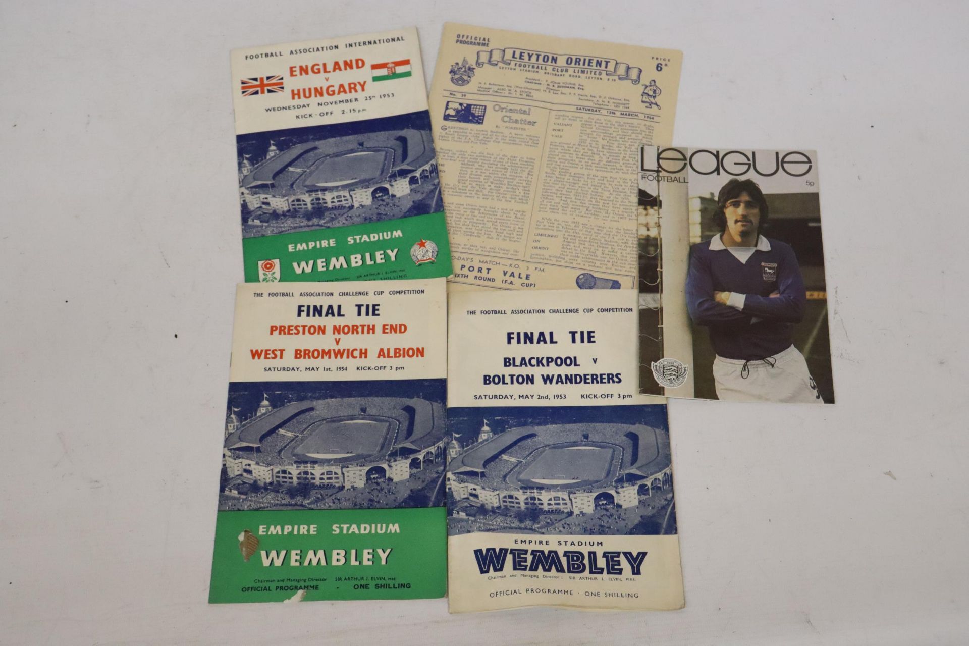 FIVE VARIOUS VINTAGE FOOTBALL PROGRAMMES TO INCLUDE ENGLAND VS HUNGRY NOVEMBER 25TH 1953, LEYTON