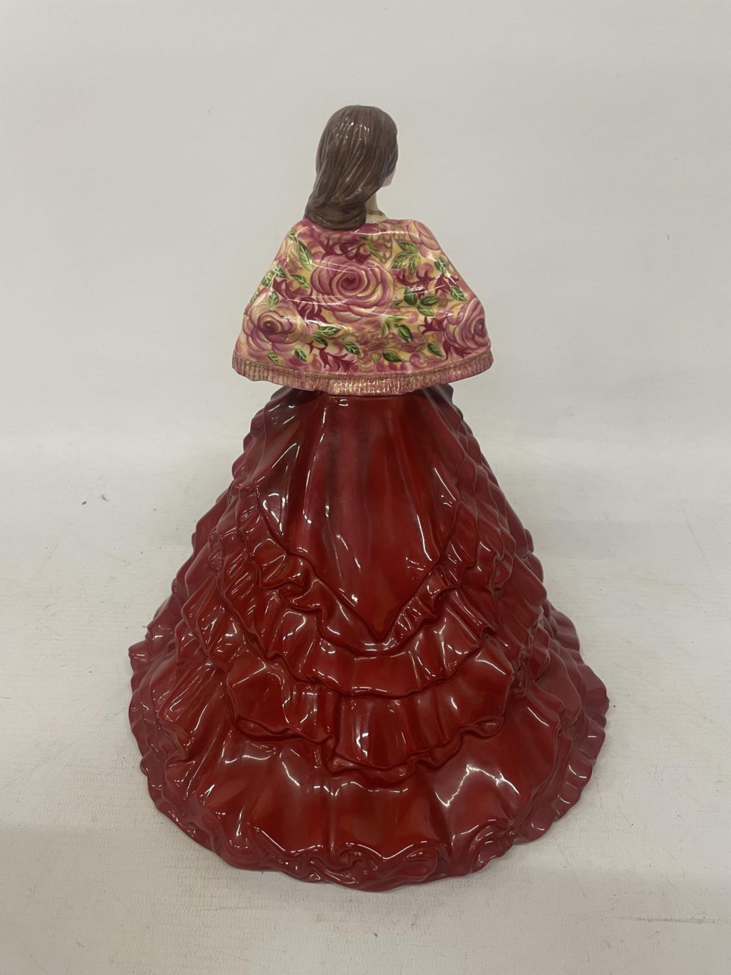 A LIMITED EDITION ROYAL DOULTON FIGURE ROSITA BY COMPTON AND WOODHOUSE 25CM HIGH 844/2950 - Image 3 of 4