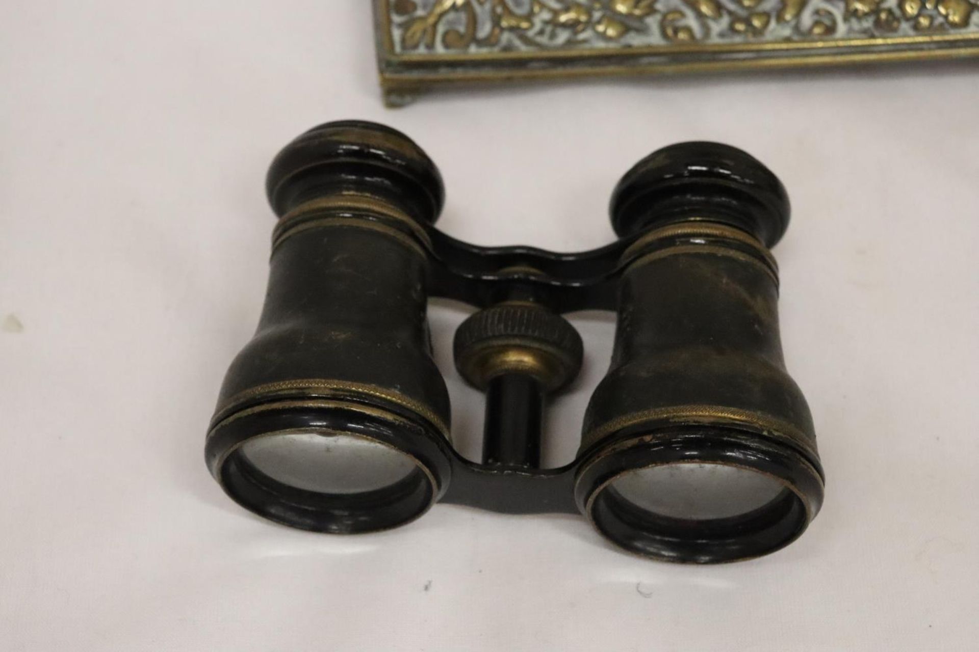 A VINTAGE FOOTED BRASS DOUBLE INK WELL TOGETHER WITH OPERA GLASSES AND VARIOUS SILVER PLATE - Image 4 of 11
