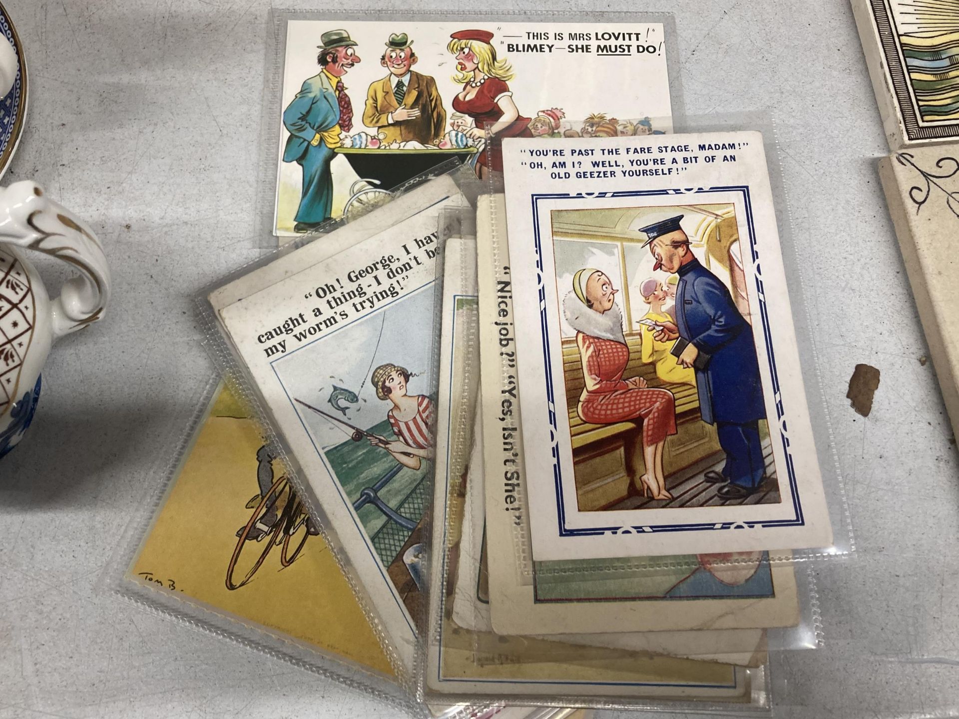A COLLECTION OF CHEEKY 1930'S/40'S VINTAGE POSTCARDS