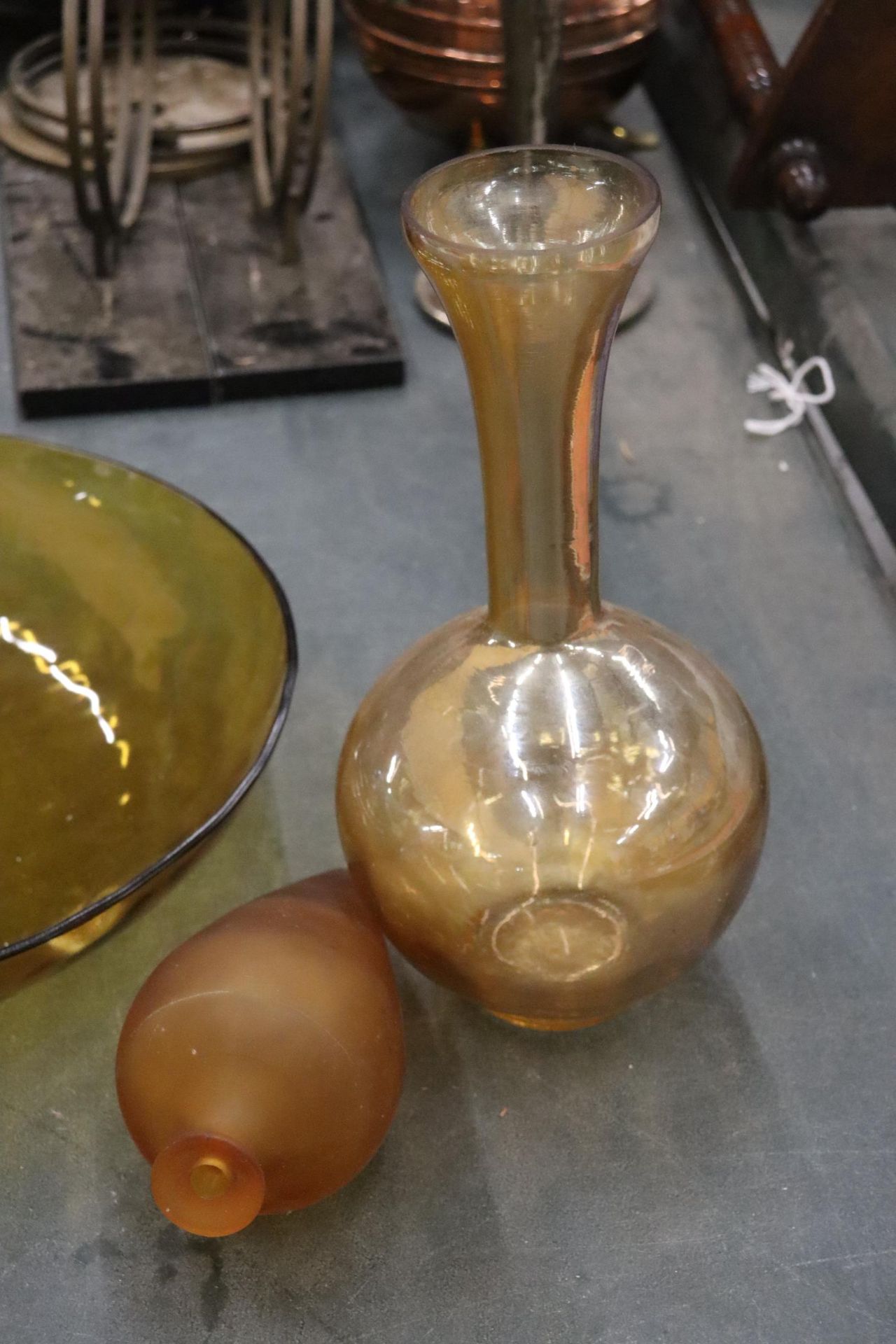 A QUANTITY OF AMBER COLOURED GLASS TO INCLUDE VASES, PLATES, JUGS, ETC., - Image 11 of 11