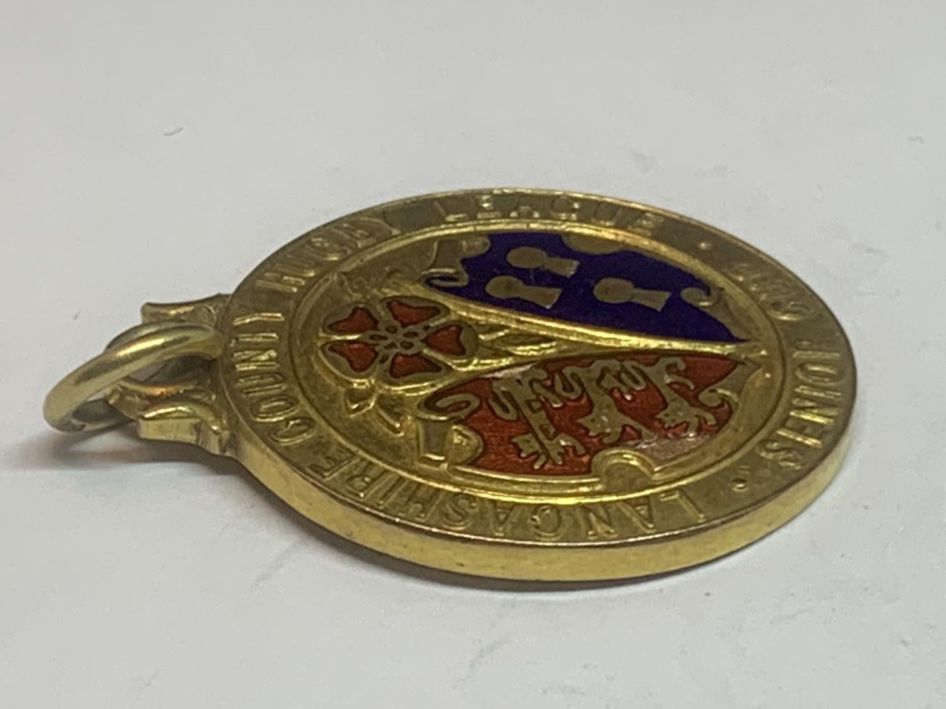 A HALLMARKED 9 CARAT GOLD LANCASHIRE COUNTY RUGBY LEAGUE SENIOR CUP MEDAL. ENGRAVED WINNERS 1936- - Image 5 of 5