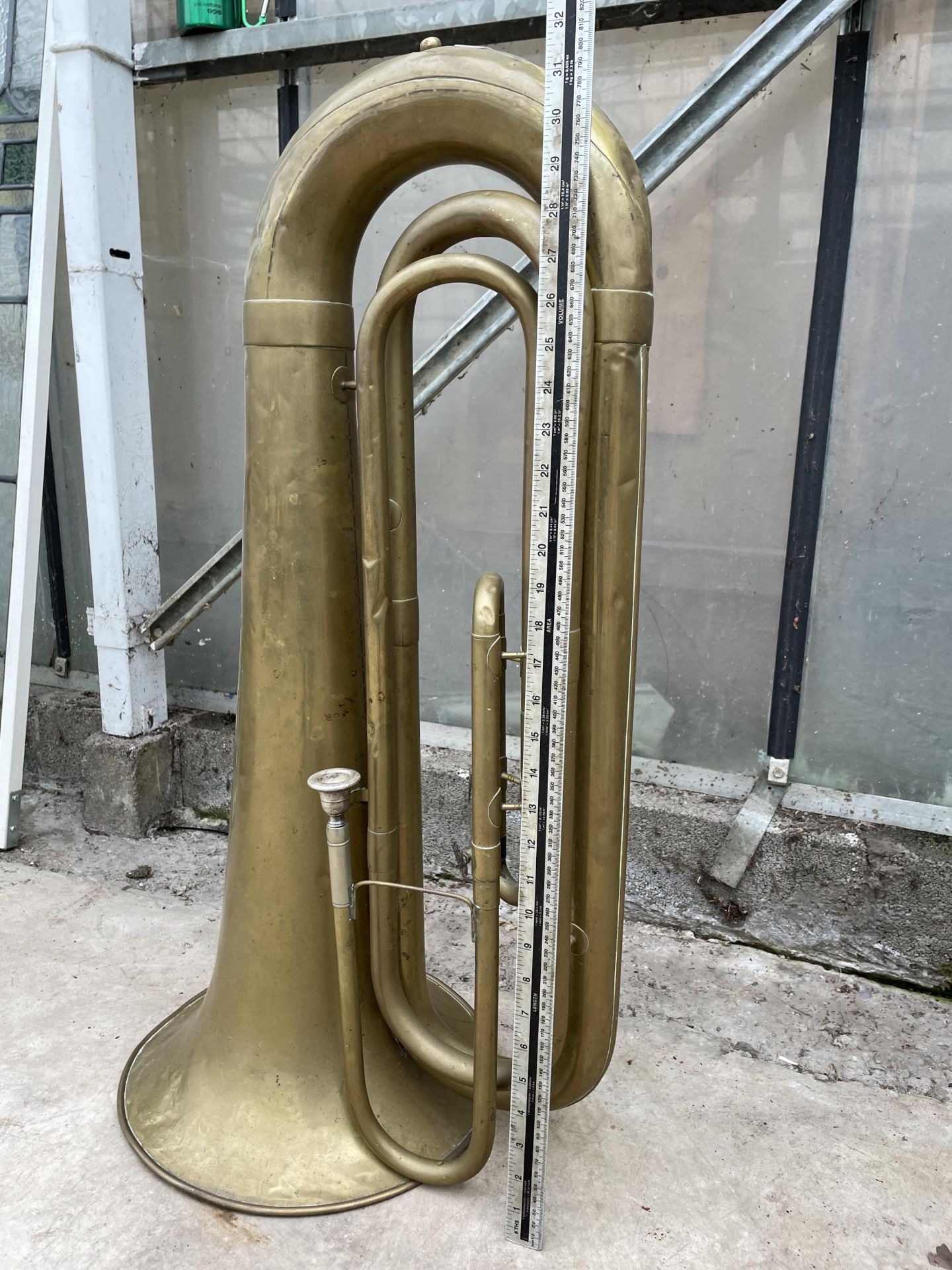 A VINTAGE BRASS TUBA - Image 5 of 7