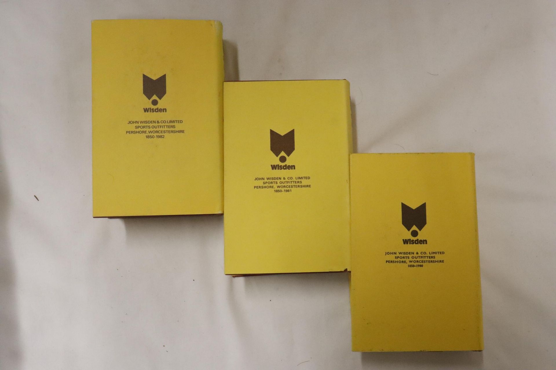 THREE HARDBACK COPIES OF WISDEN'S CRICKETER'S ALMANACKS, 1980, 1981 AND 1982. THESE COPIES ARE IN - Image 3 of 3