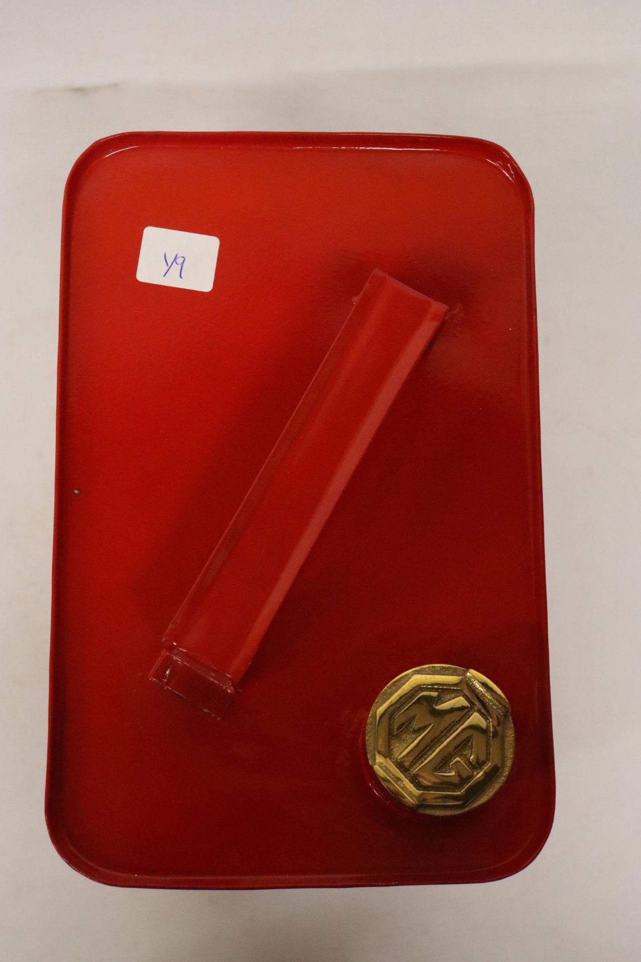 A RED MG PETROL CAN - Image 5 of 6