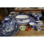 A LARGE COLLECTION OF VINTAGE BLUE AND WHITE MALING CERAMICS TO INCLUDE PLATES, BOWLS, CUPS, ETC