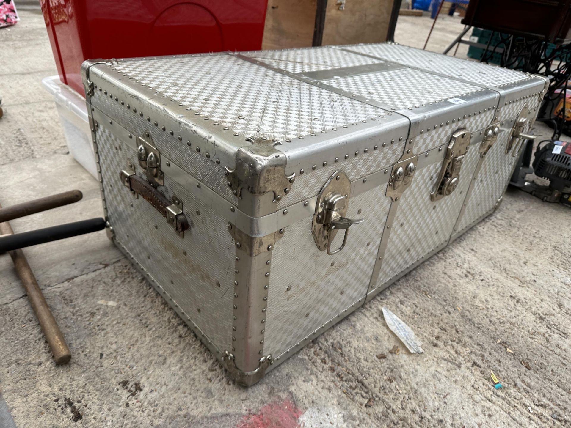 A LARGE ALUMINIUM COVERED TRAVEL TRUNK - Image 2 of 3