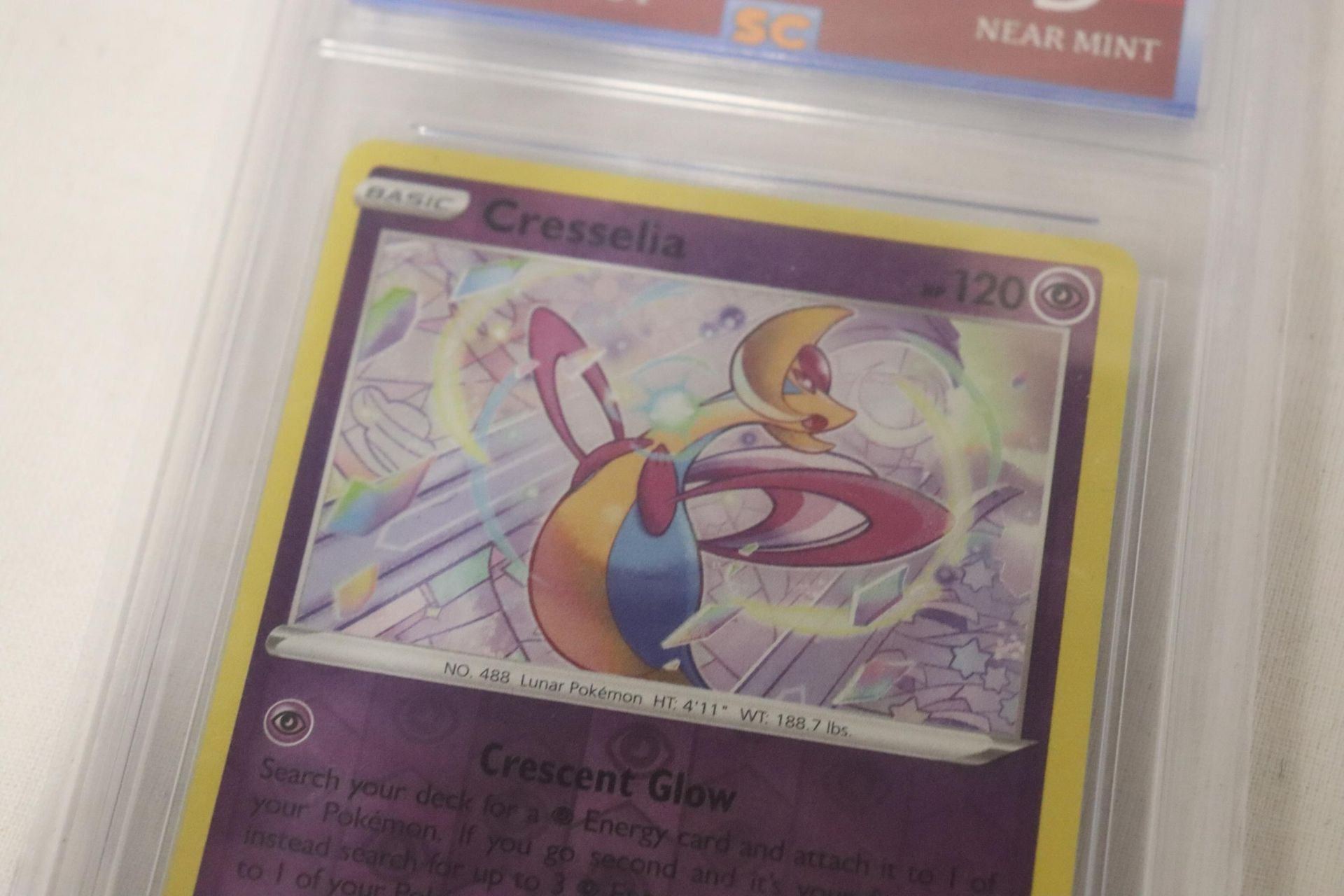 A GRADED 9/10 SHINY CRESSELIA POKEMON CARD - CHILLING REIGN - Bild 3 aus 4