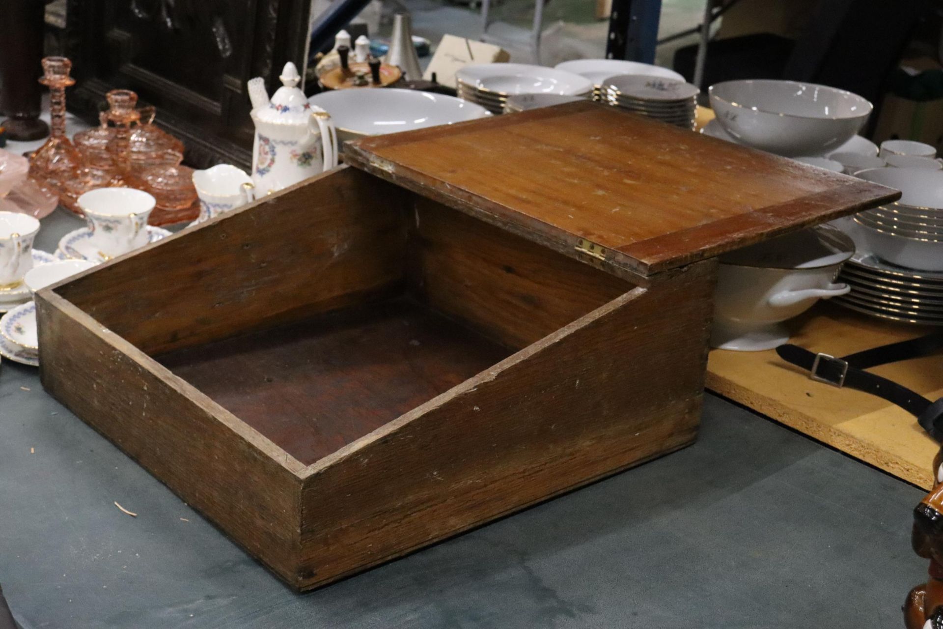 A VINTAGE PITCH PINE SCHOOL DESK TOP - Image 3 of 7