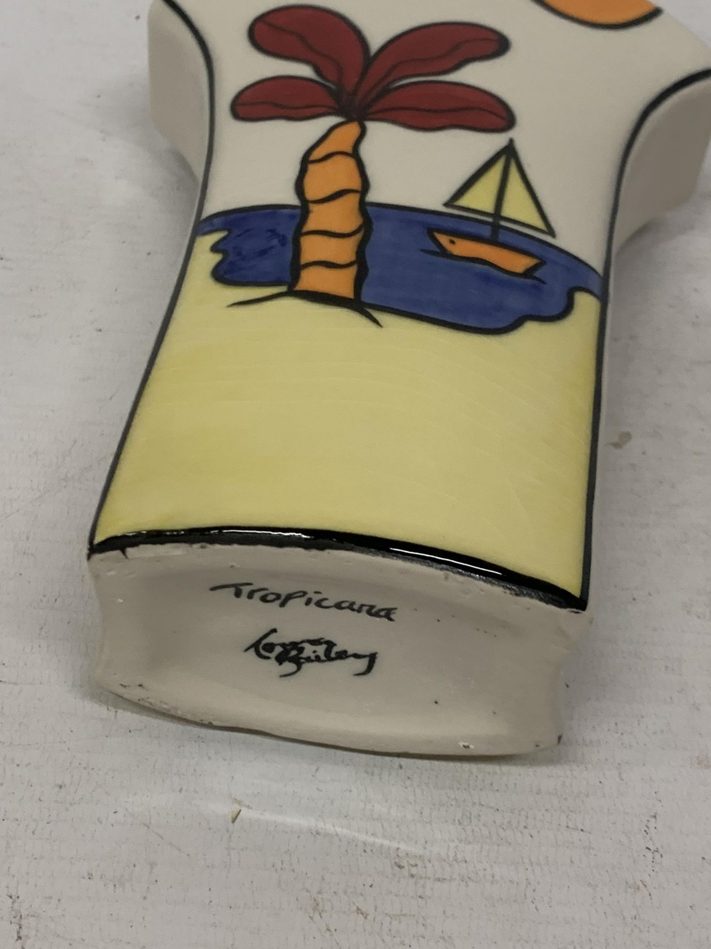 A LORNA BAILEY HAND PAINTED AND SIGNED TROPICANA VASE - Image 3 of 3