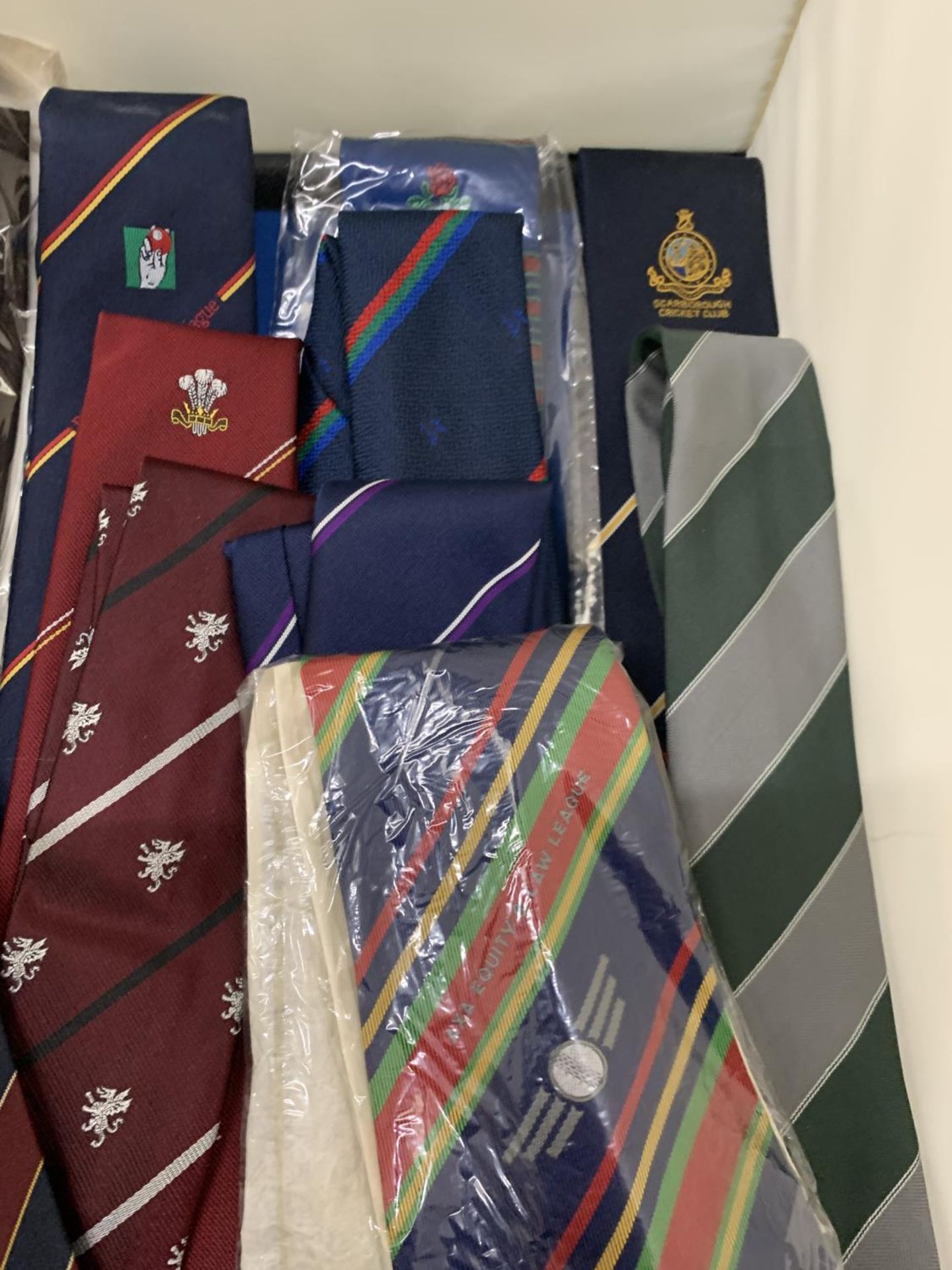 A COLLECTION OF COUNTY CRICKET TIES, SOME VINTAGE - APPROX 20 IN TOTAL - Image 3 of 4