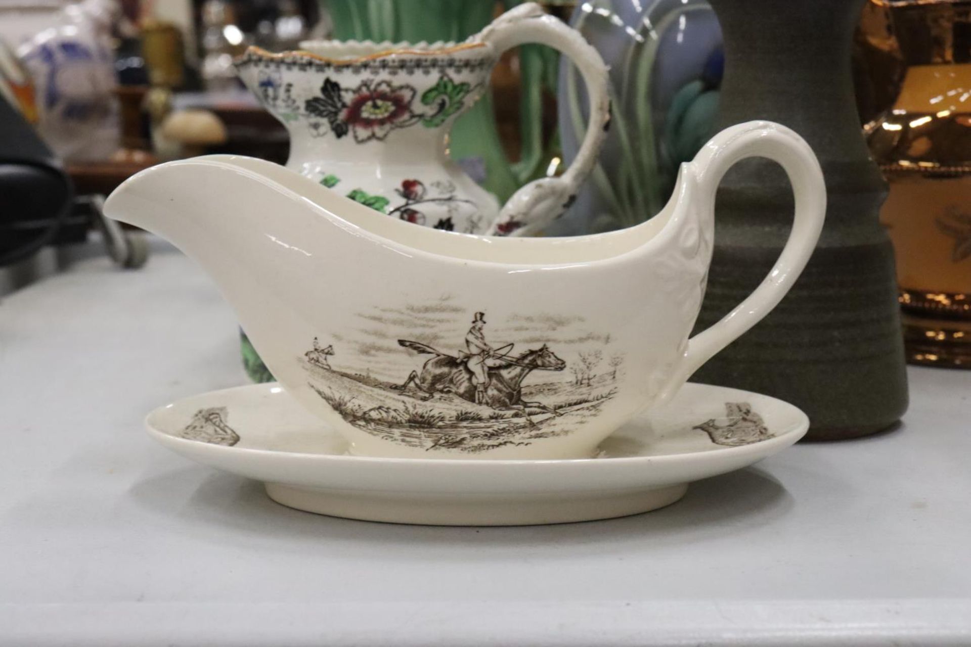 A QUANTITY OF VINTAGE CERAMICS TO INCLUDE COPELAND SPODE 'LEAPING THE BROOCK' SAUCE BOAT AND SAUCER, - Image 6 of 10