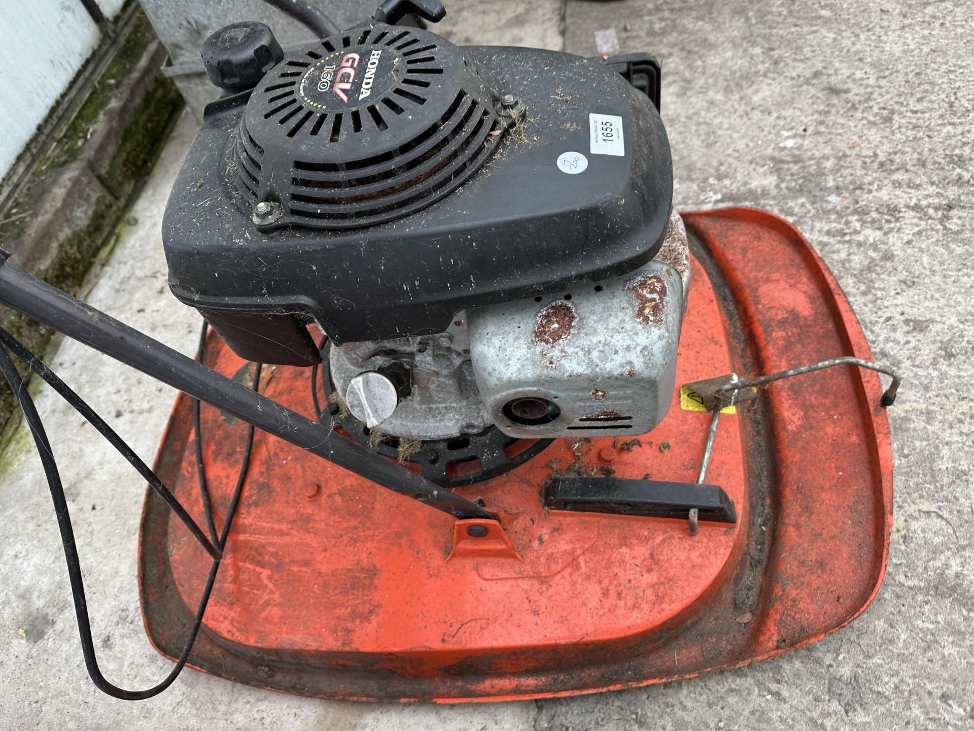 A FLYMO LAWN MOWER WITH HONDA ENGINE - Image 2 of 3