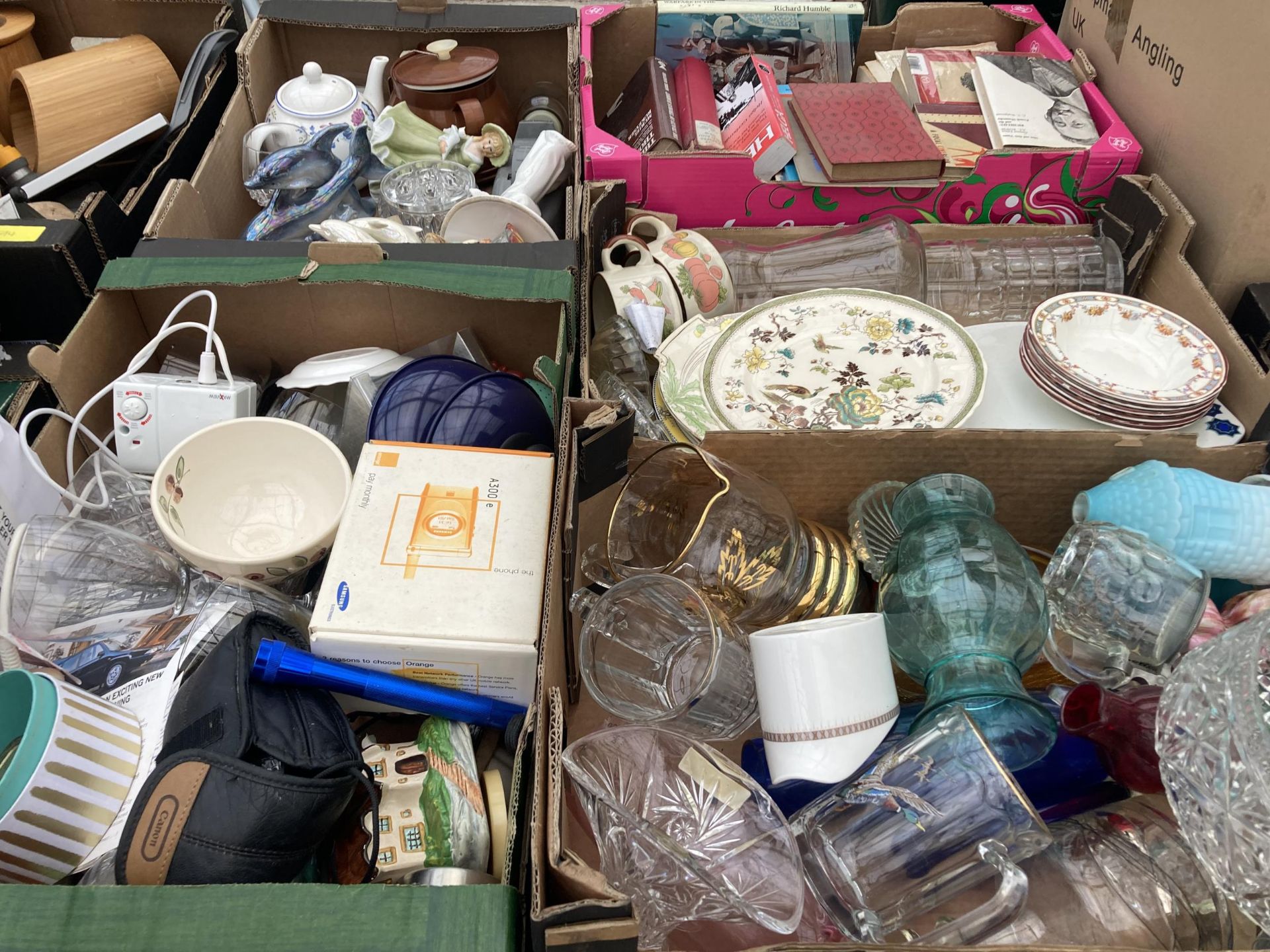 AN ASSORTMENT OF HOUSEHOLD CLEARANCE ITEMS - Image 2 of 3