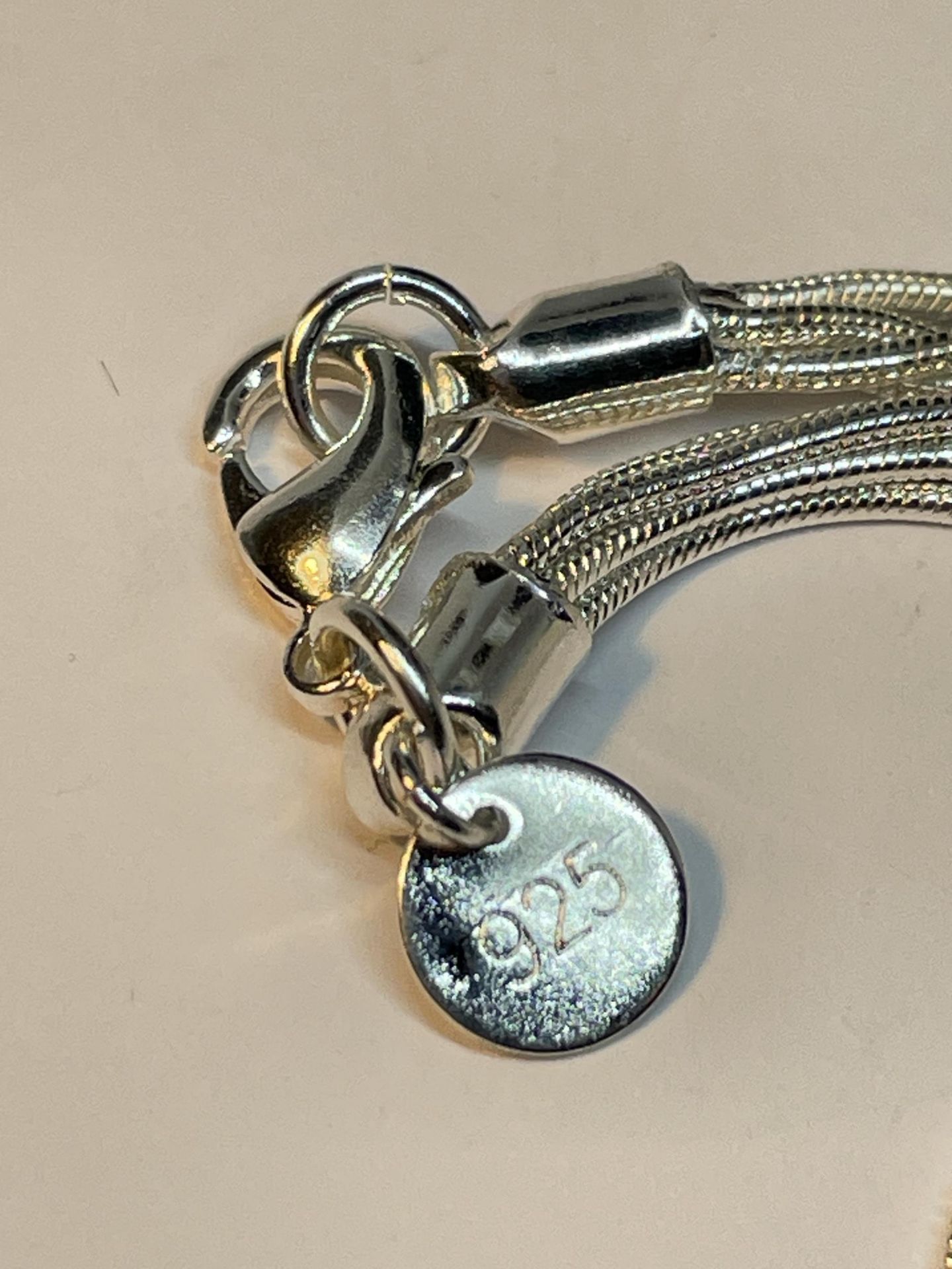 A 925 NECKLACE AND BRACELET SET WITH HEART DESIGN - Image 3 of 5