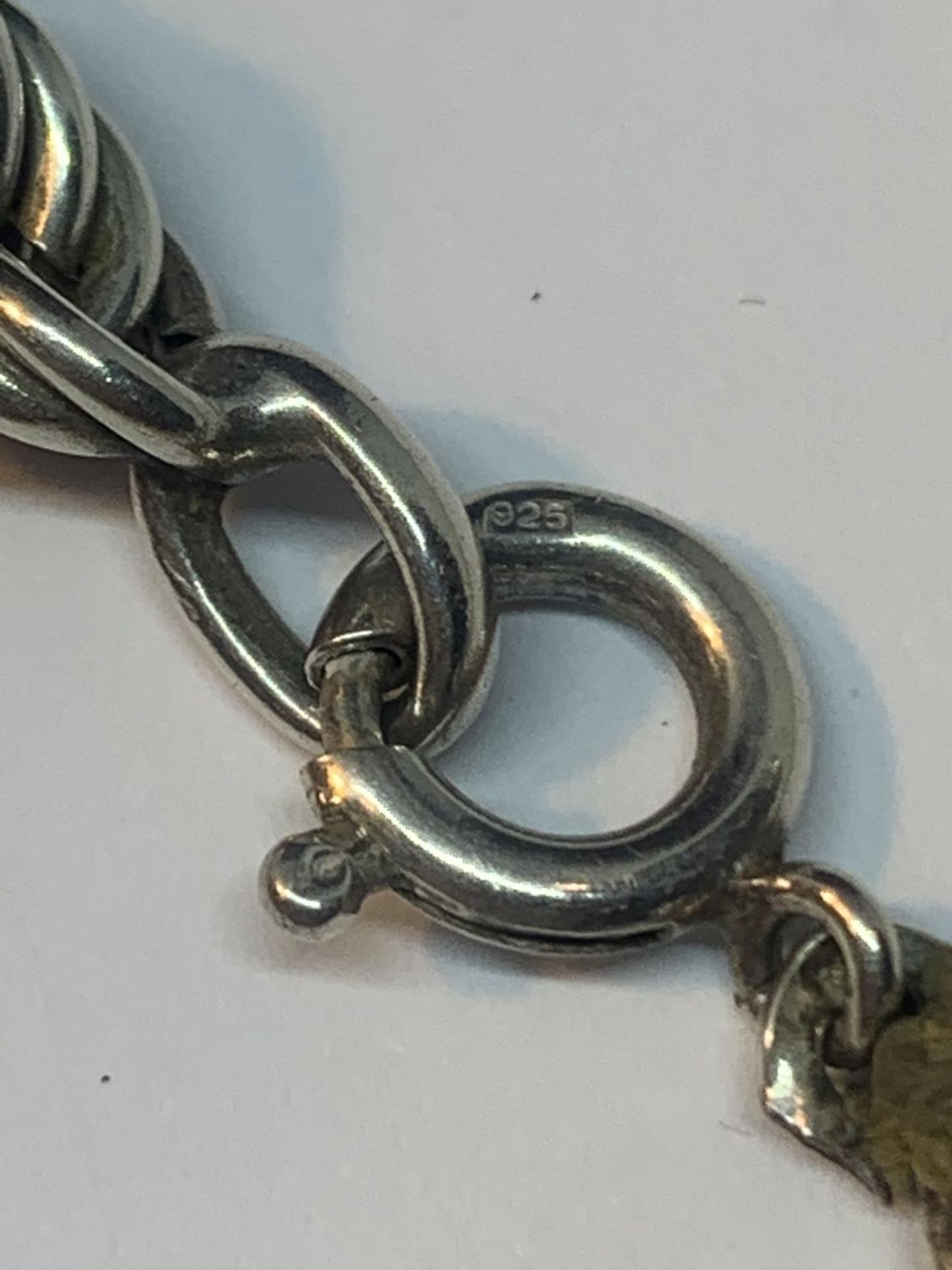 A THICK MARKED SILVER ROPE NECKLACE - Image 4 of 4