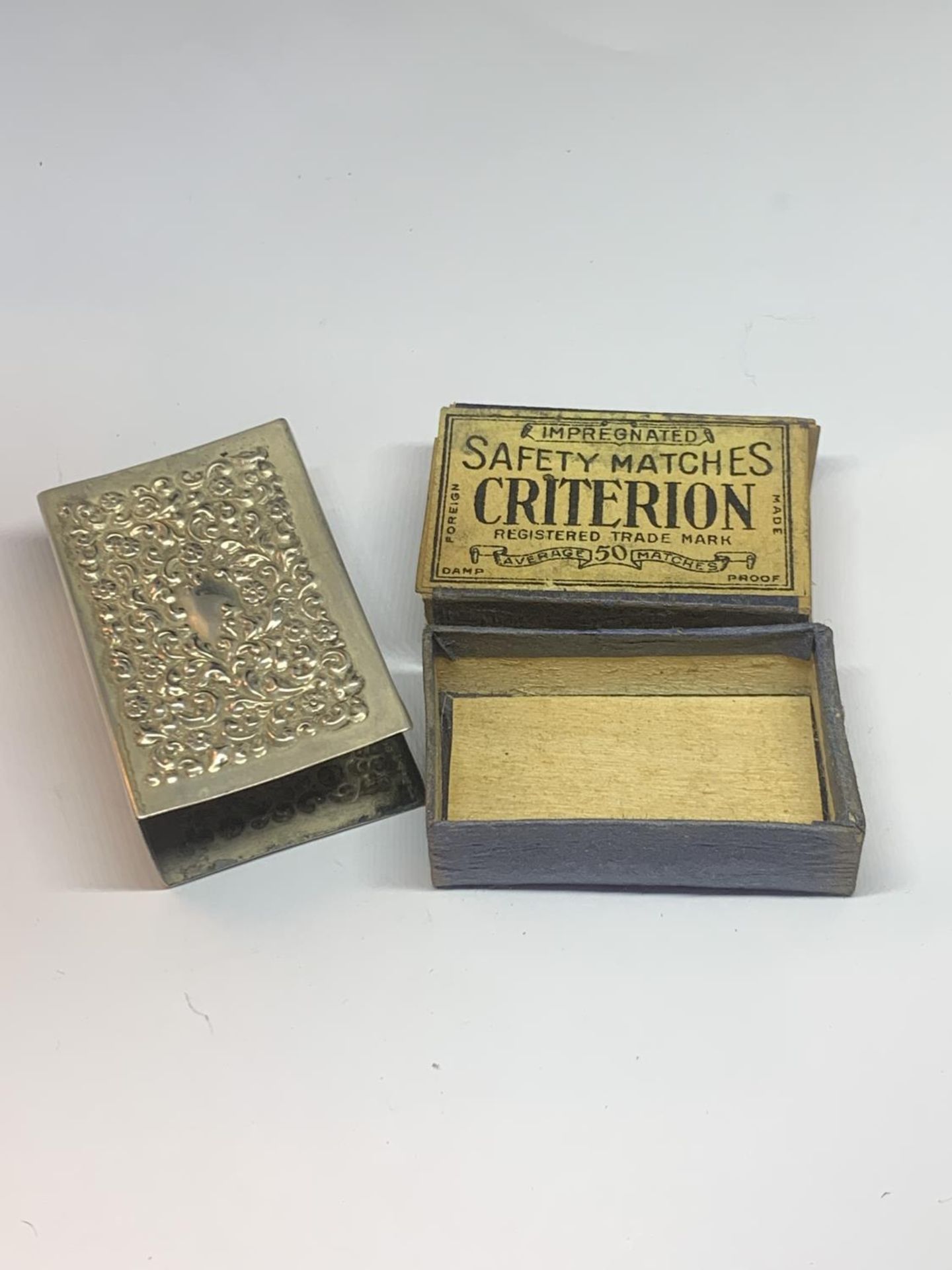 A HALLMARKED BIRMINGHAM SILVER MATCH BOX COVER