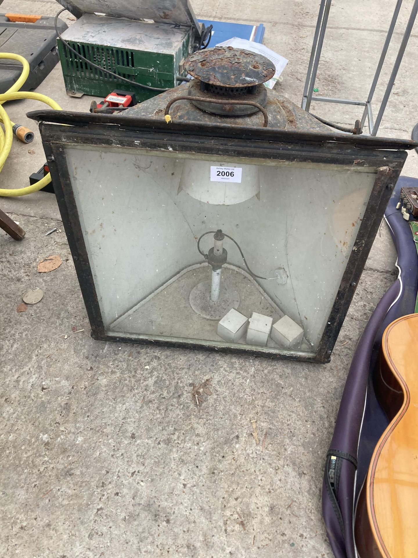 A LARGE VINTAGE AND DECORATIVE CORNER LANTERN