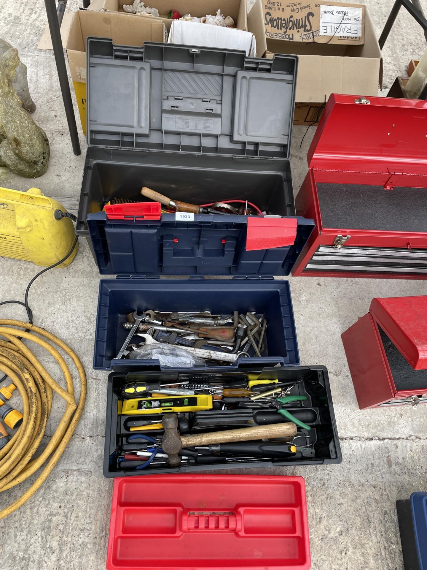 TWO PLASTIC TOOL BOXES WITH AN ASSORTMENT OF TOOLS TO INCLUDE SPANNERS, SCREW DRIVERS AND STILSENS