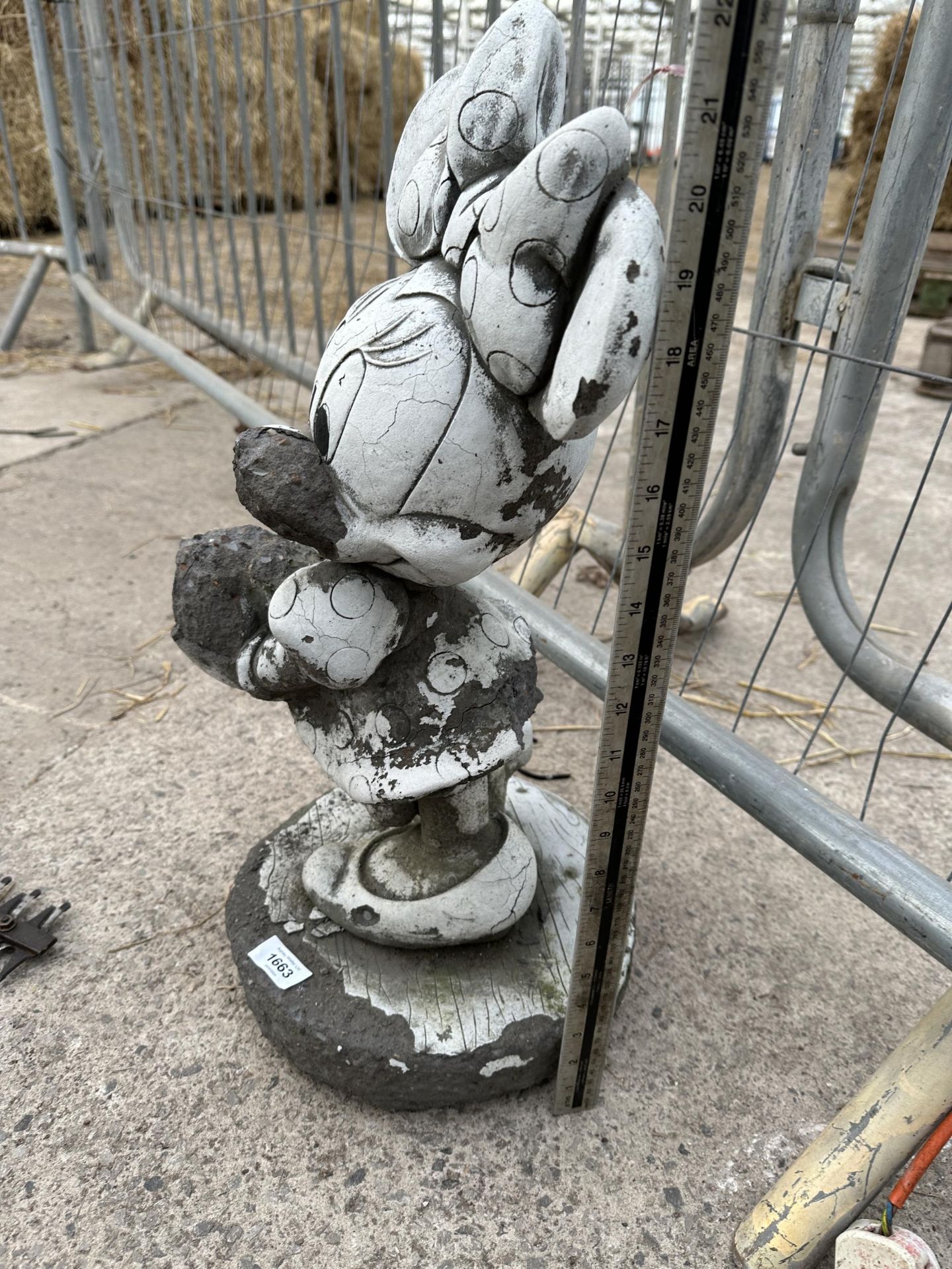 A CONCRETE GARDEN FIGURE OF MINNIE MOUSE - Bild 2 aus 2