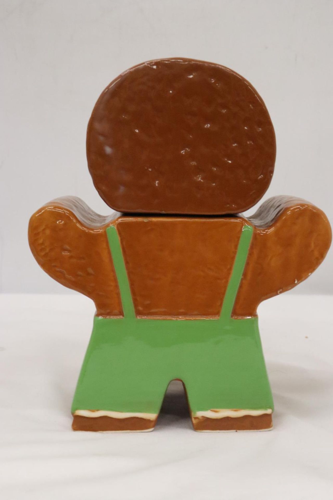 A GINGERBREAD MAN COOKIE JAR, HEIGHT 21CM - Image 3 of 5
