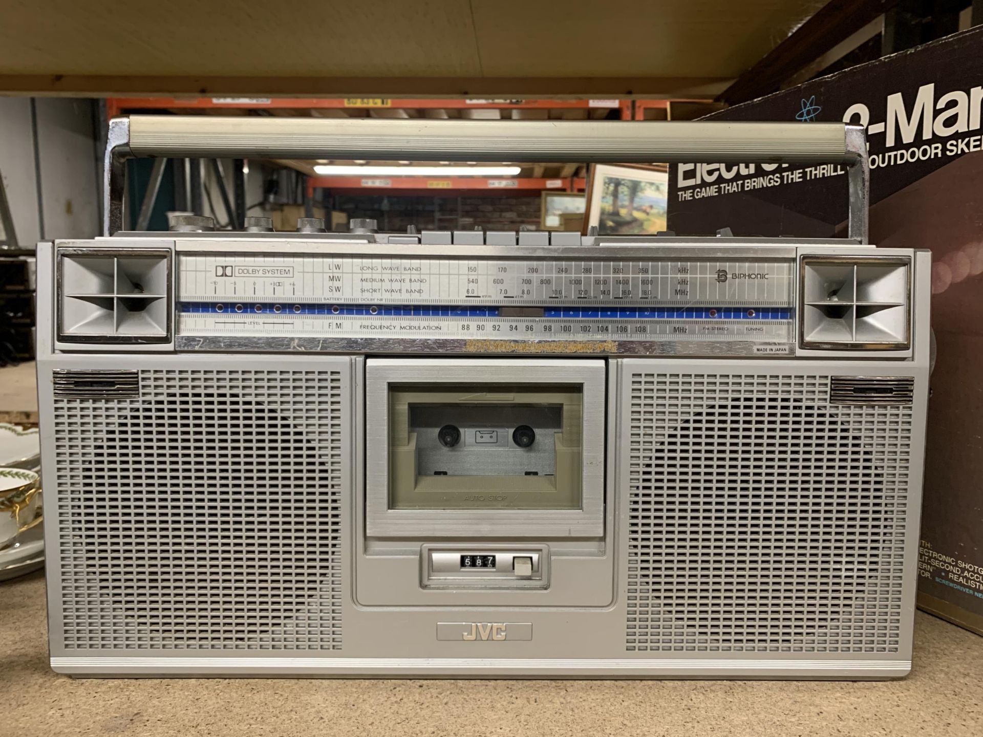 A VINTAGE JVS GHETTO BLASTER WITH LEAD