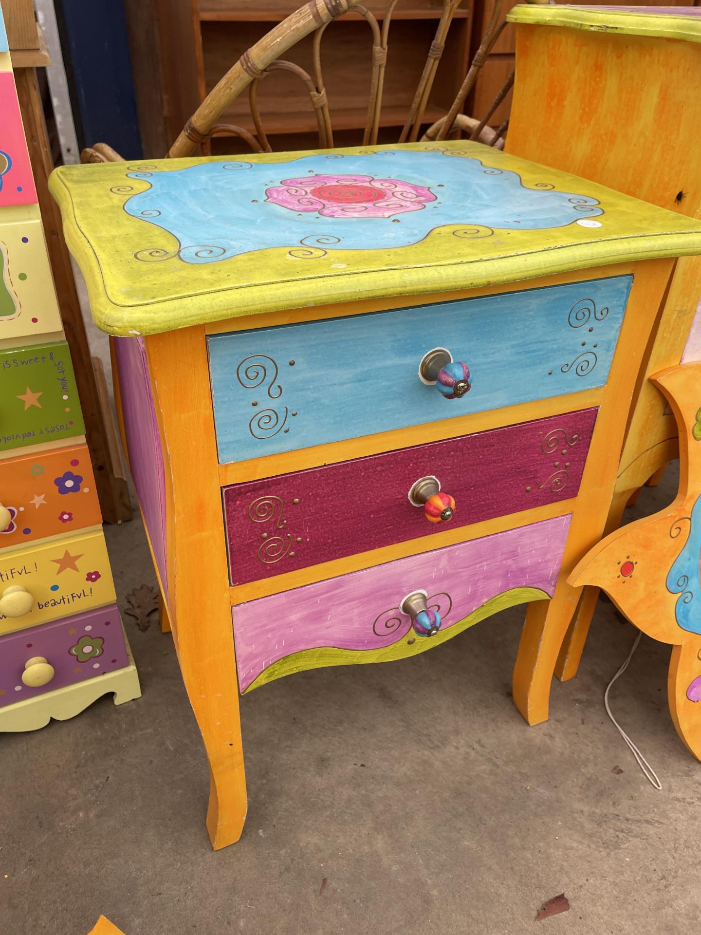 A RANGE OF BRIGHTLY PAINTED BEDTOOM FURNITURE, 3 CHESTS, MIRROR, CUPBOARDS AND SMALL TABLE - Image 3 of 6