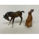 TWO BESWICK FIGURES TO INCLUDE A HARE AND A FOAL