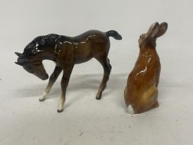 TWO BESWICK FIGURES TO INCLUDE A HARE AND A FOAL