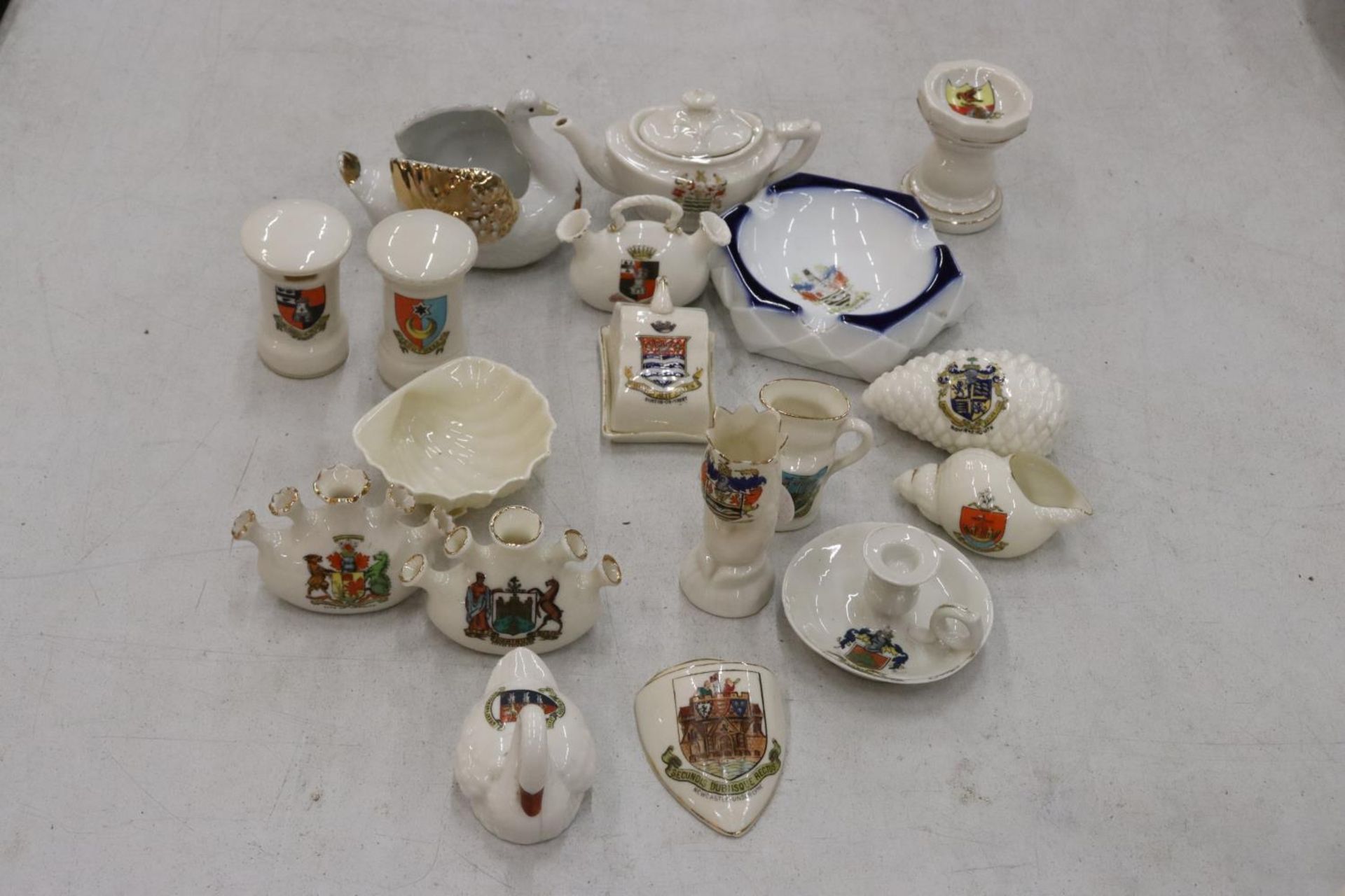 A COLLECTION OF VINTAGE CREST WARE