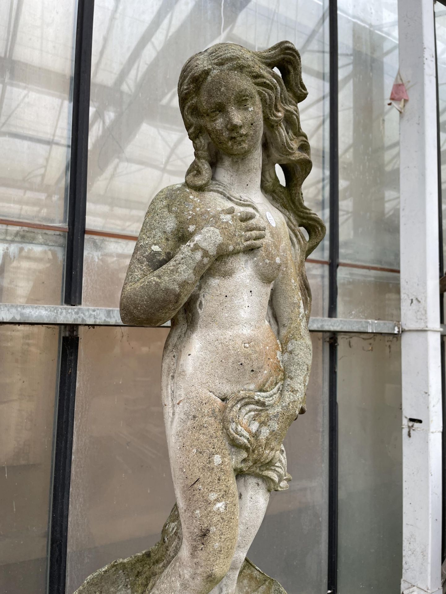 A TALL RECONSTITUTED STONE GARDEN FIGURE OF A FEMAL ON A PEDESTAL BASE (H:127CM) - Image 2 of 3