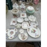 AN ASSORTMENT OF MIXED CERAMICS TO INCLUDE AYNSLEY, COALPORT AND WEDGWOOD ETC