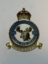 A HALLMARKED BIRMINGHAM SILVER ROYAL AIR FORCE CANADIAN SQUAD 242 TOUJOURS PRET