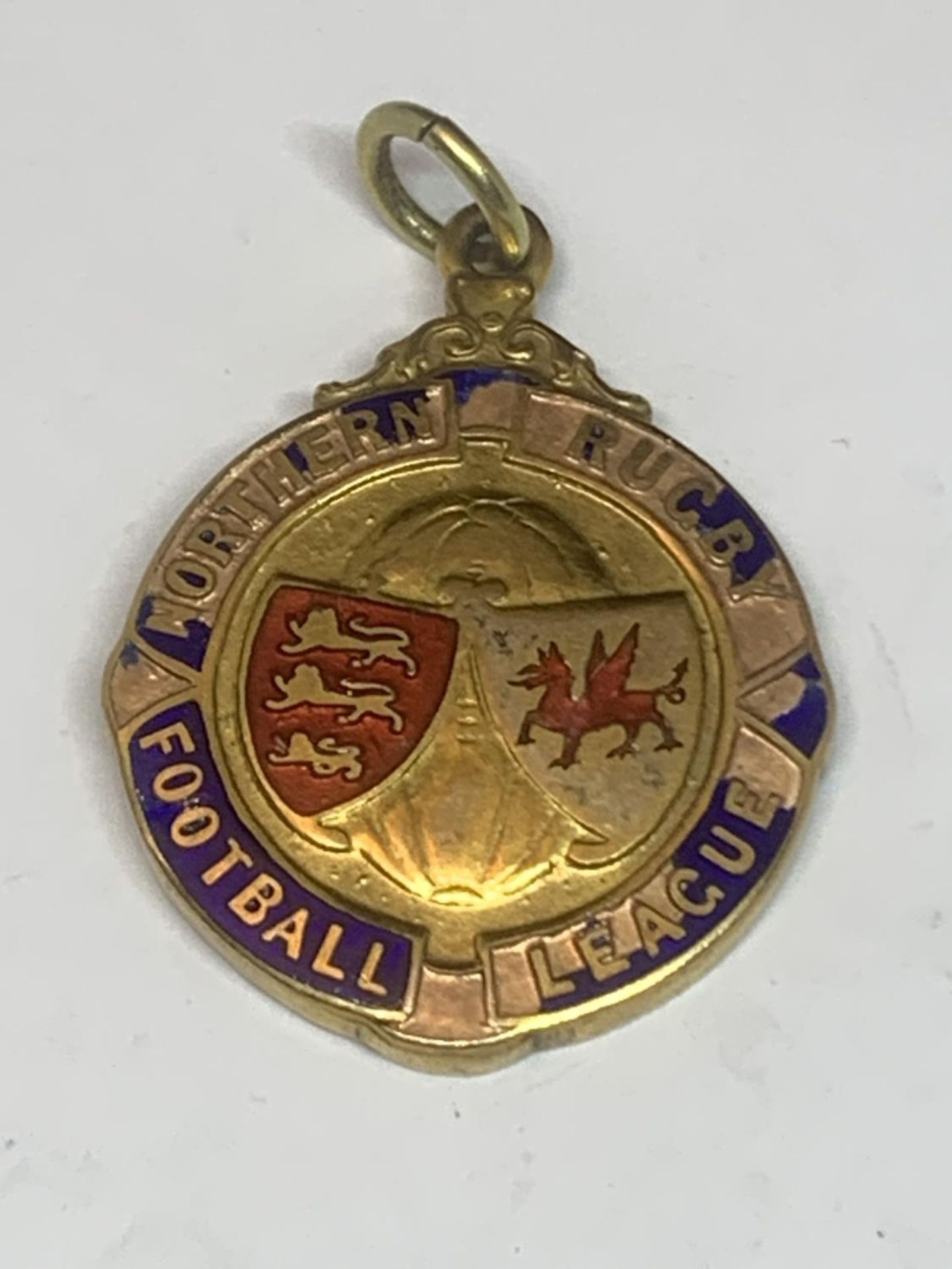 A HALLMARKED 9 CARAT GOLD NORTHERN RUGBY LEAGUE FOOTBALL MEDAL ENGRAVED SALFORD WINNERS 1936 -7 S.