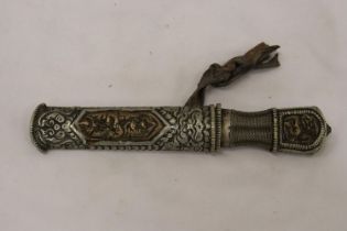 A WHITE METAL INDIAN DAGGER