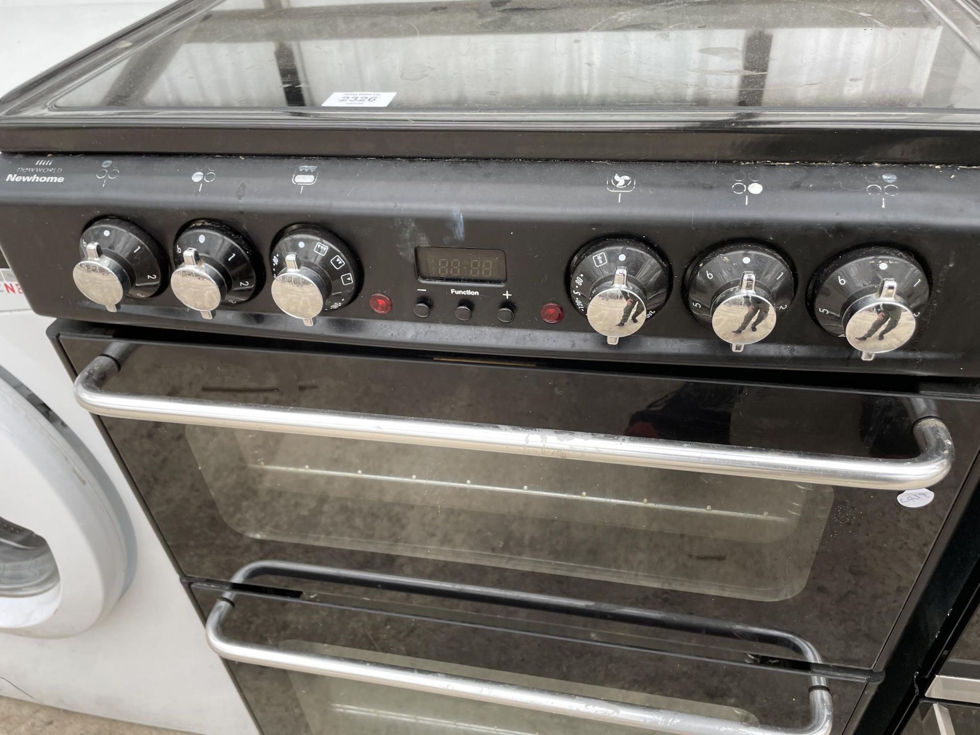 A BLACK NEW WORLD ELECTRIC OVEN AND HOB - Image 4 of 5