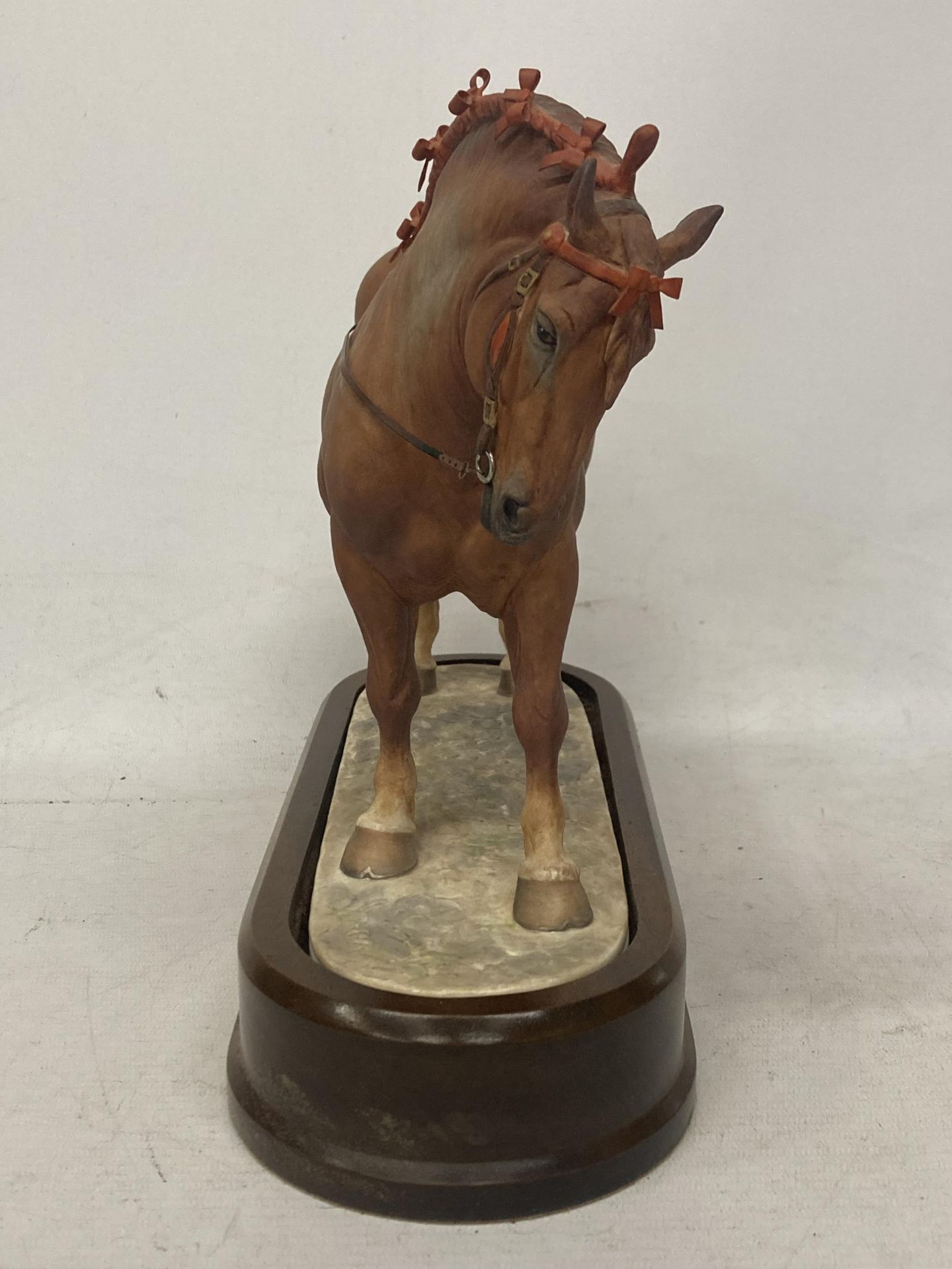A ROYAL WORCESTER MODEL OF A SUFFOLK STALLION MODELLED BY DORIS LINDNER AND PRODUCED IN A LIMITED - Image 2 of 5