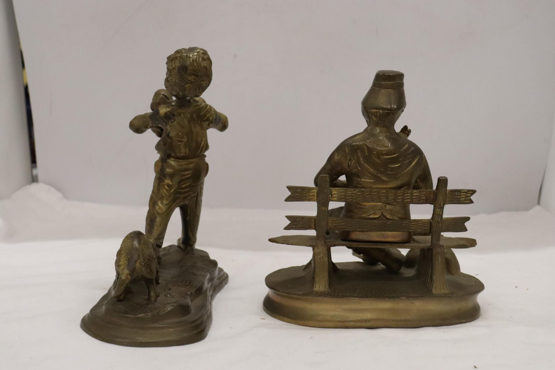 A BRASS FIGURE OF A BOY WITH PUPPY DOGS, HEIGHT 20CM, WIDTH 20CM TOGETHER WITH A BRASS LADEL AND A - Image 3 of 8