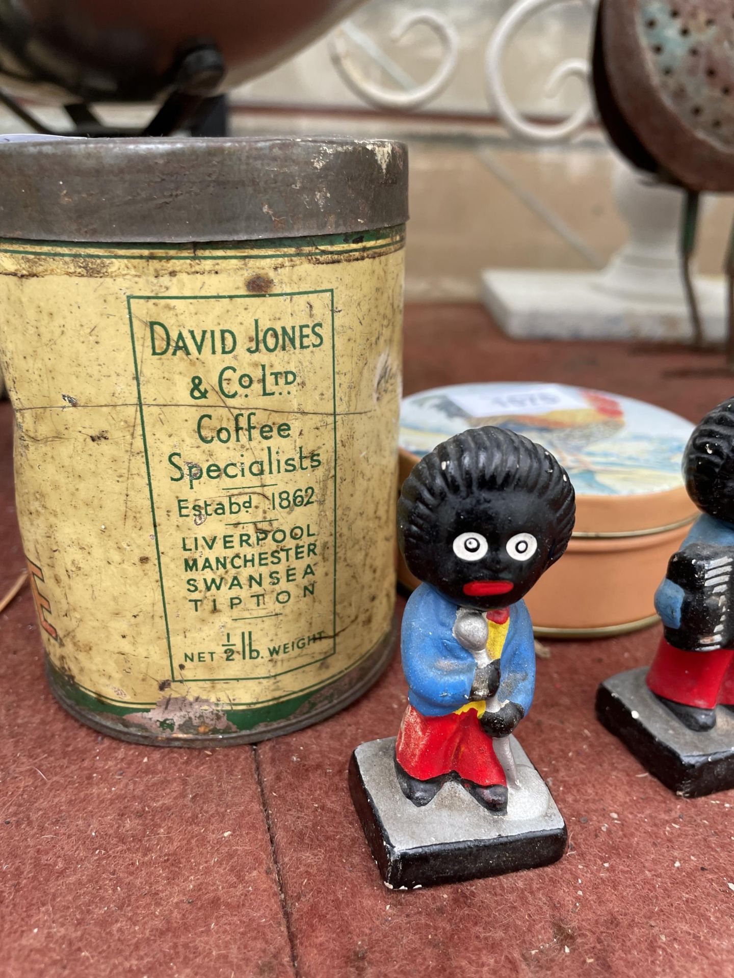 TWO VINTAGE TINS AND TWO ROBERTSONS JAM MEN - Image 3 of 3