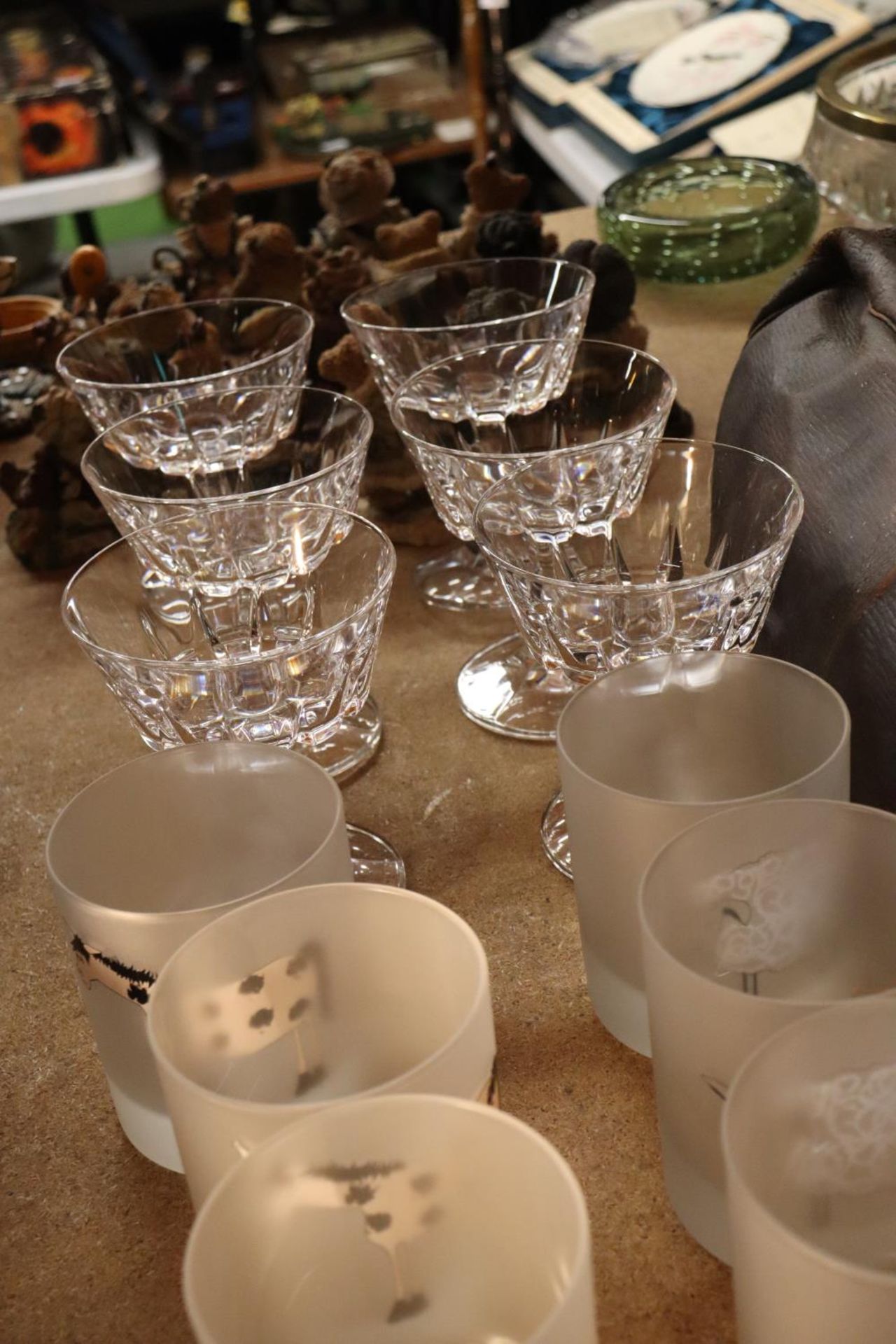 SIX GLASS SUNDAE DISHES TOGETHER WITH SIX DRINKING GLASSES ETCHED WITH ANIMALS - Image 4 of 4