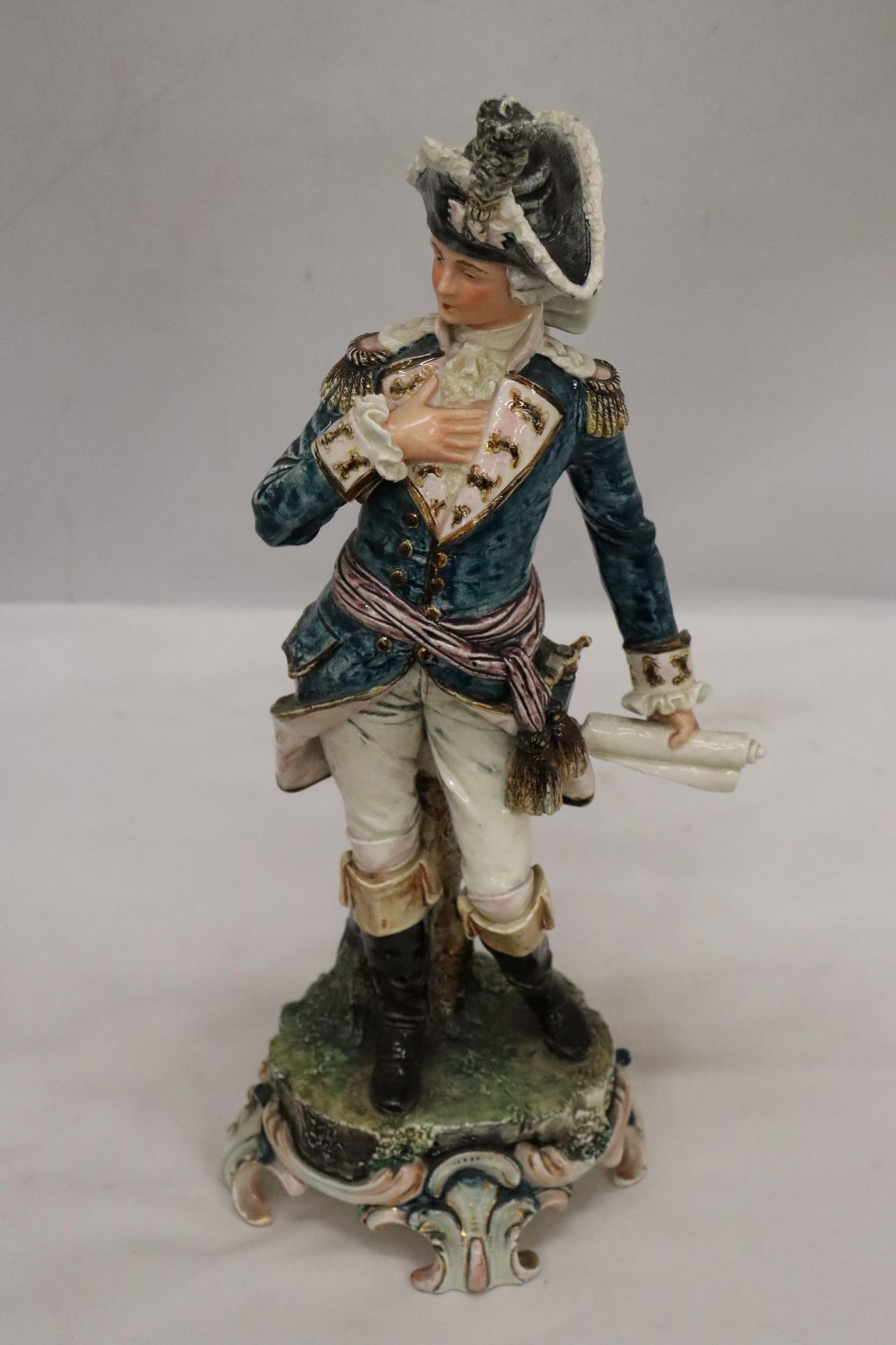 A ROYAL DUX BOHEMIA ADMIRAL NELSON FIGURE - Bild 5 aus 6