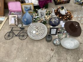 AN ASSORTMENT OF ITEMS TO INCLUDE BOWLS, ARTIFICAIL WREATHS AND TOYS ETC
