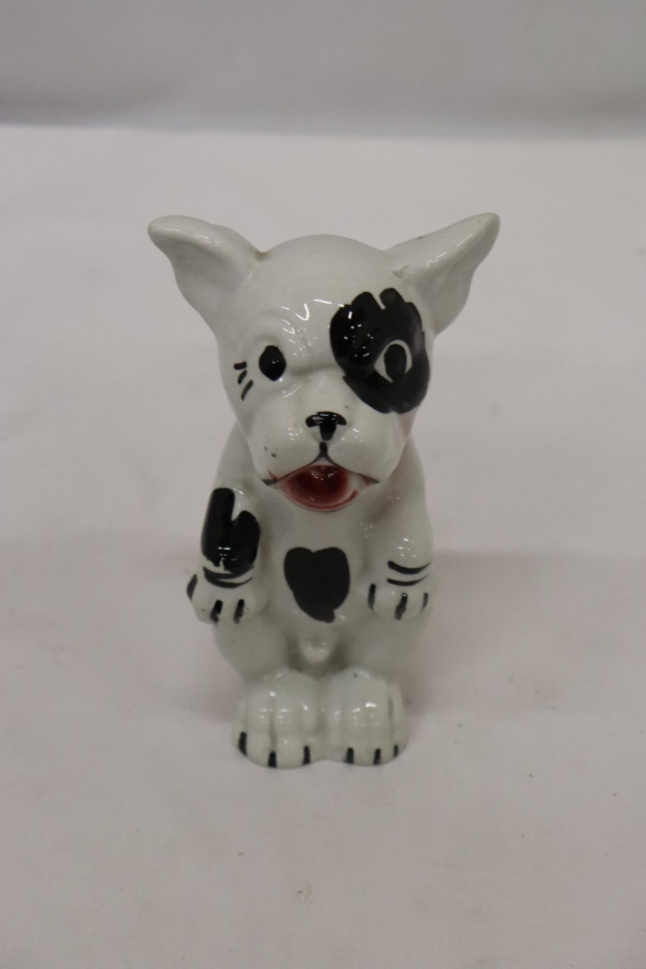 A 1920'S 'BONZO' POTTERY DOG, HEIGHT 18CM - Image 5 of 5
