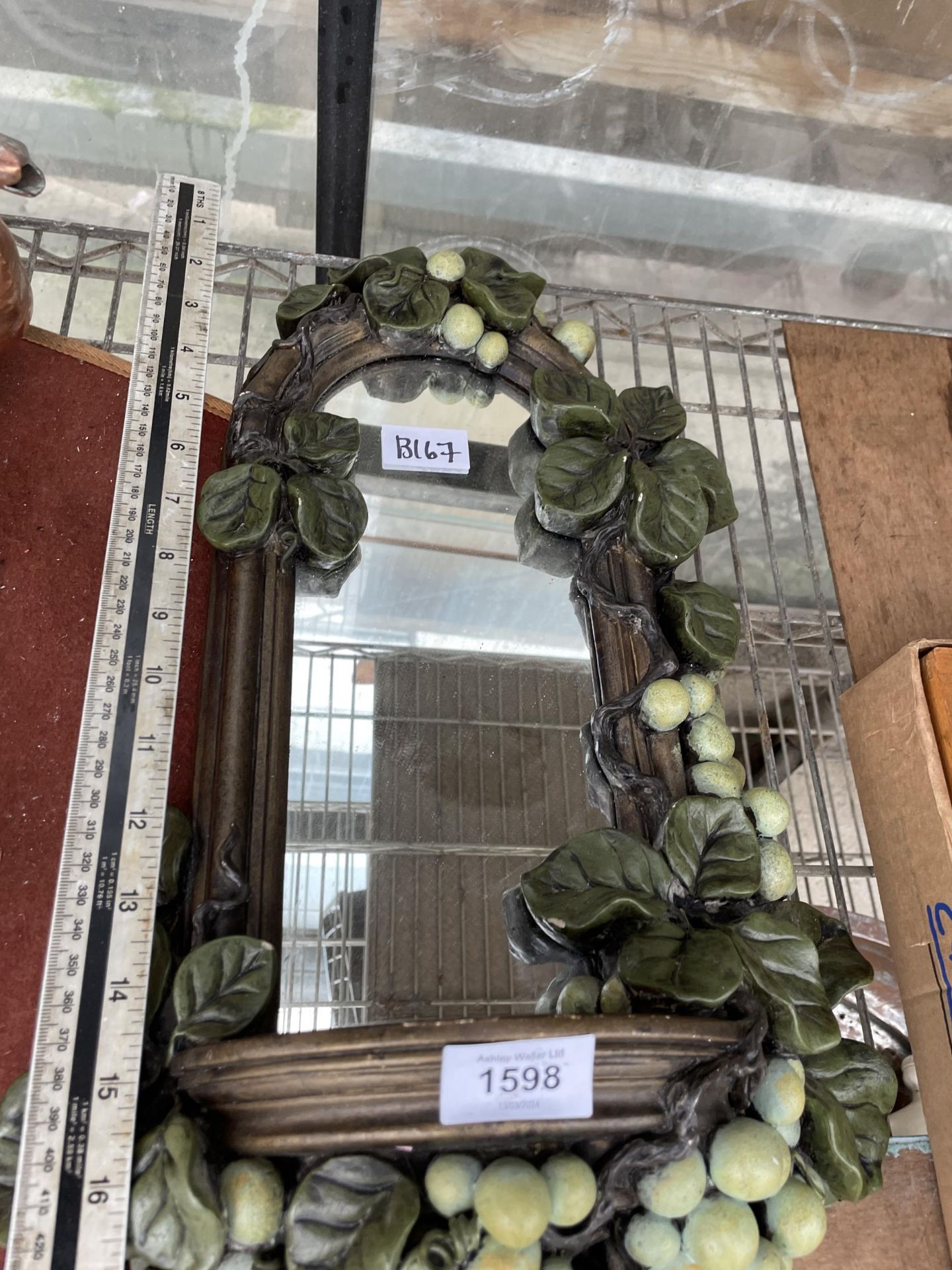 A VINTAGE AND DECORATIVE GRAPE VINE MIRROR - Image 2 of 4