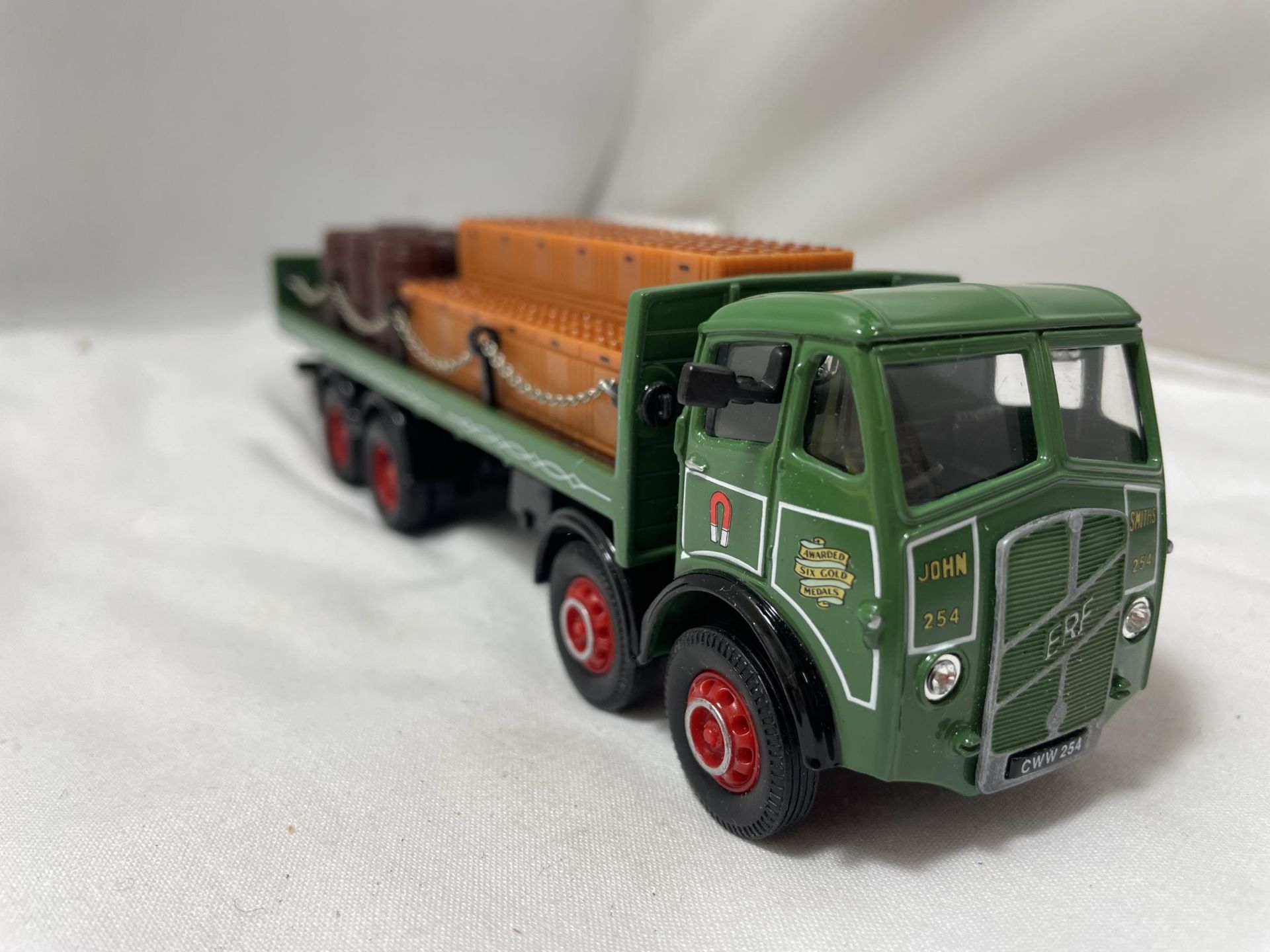 A CORGI CLASSICS LIMITED EDITION 09801 ERF DELIVERY TRUCK SET - Image 3 of 5