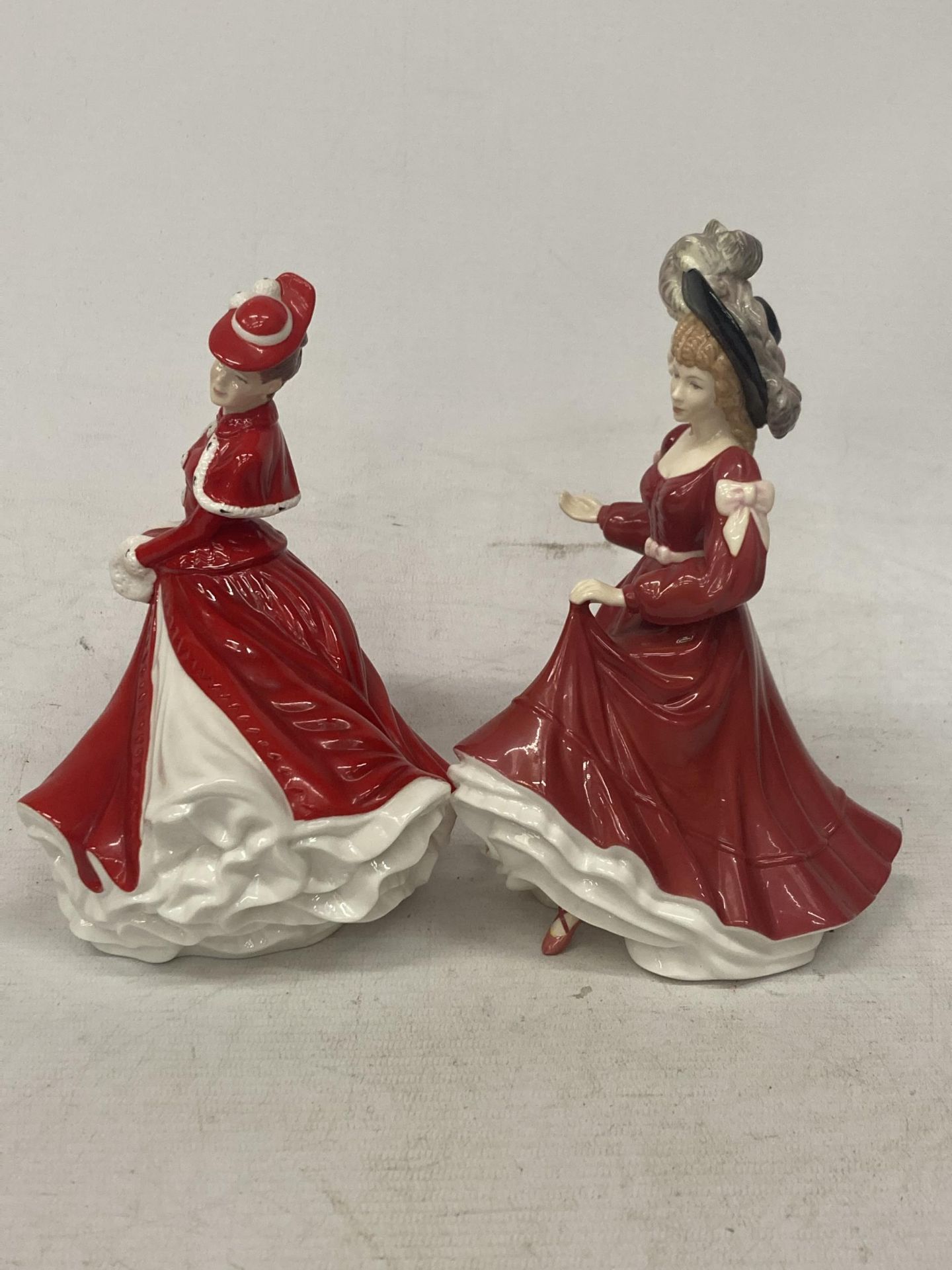 TWO ROYAL DOULTON FIGURINES FROM THE PRETTY LADIES COLLECTION - "CHRISTMAS CELEBRATION" AND " - Bild 2 aus 5