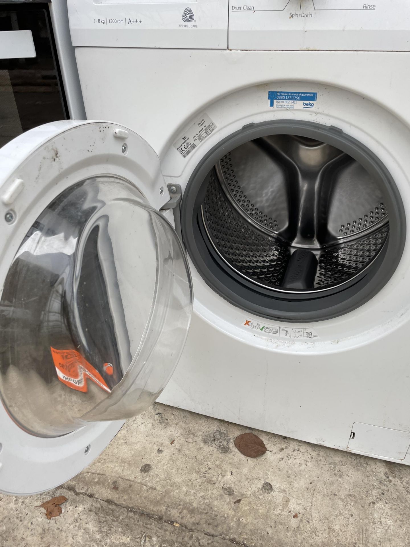 A WHITE BEKO 8KG WASHING MACHINE - Image 2 of 2