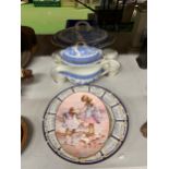 THREE VINTAGE ROYAL WORCESTER BLUE AND WHITE PIECES TO INCLUDE TWO SERVING TUREENS AND A SAUCE