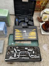 AN ASSORTMENT OF TOOLS TO INCLUDE A NUPOWER BATTERY DRILL, A SCREW DRIVER SET AND A SOCKET SET